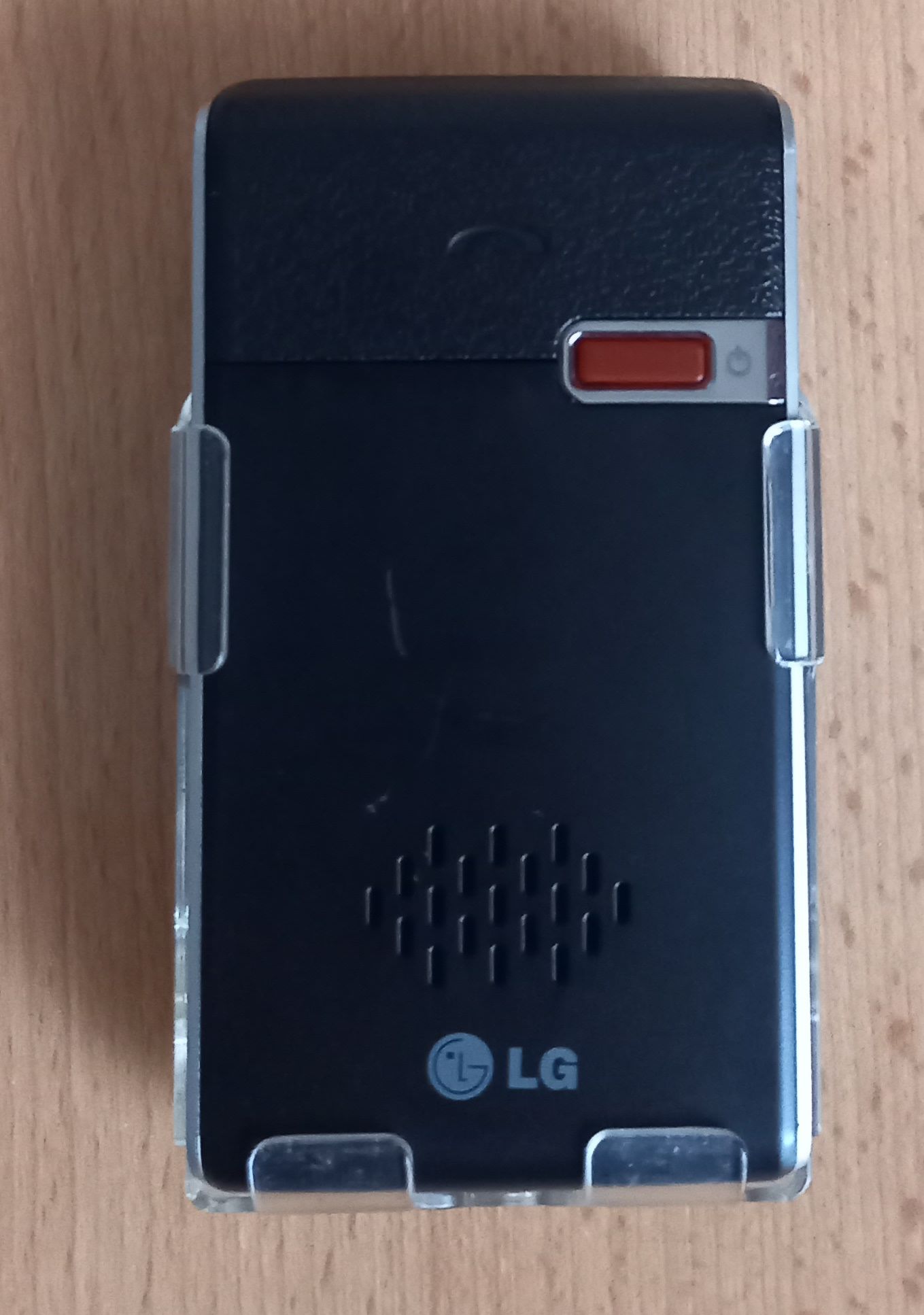 LG HFB-500 Bluetooth-Freisprecheinrichtung fürs Auto-Kntrollleuchte