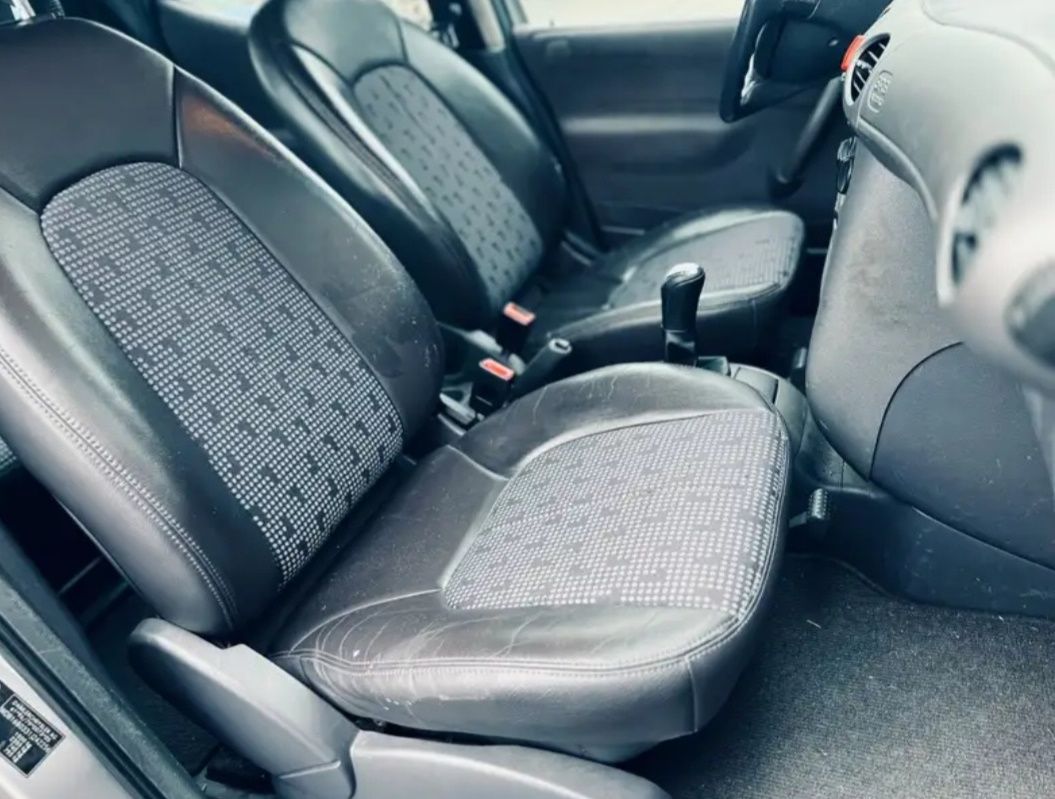 Mercedes Benz A Klasse 160-Baujahr 1999-Sitze Heck