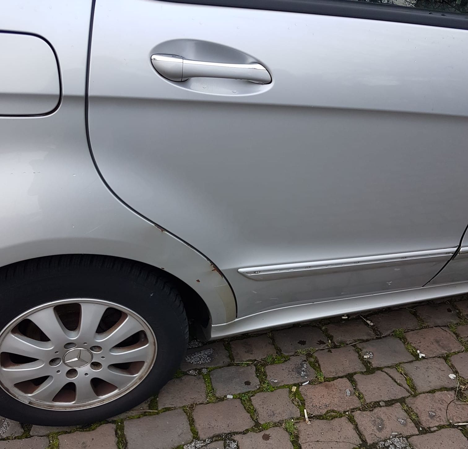 Mercedes Benz A Klasse 180 CDI-Baujahr 2003-Silber-Beifahrerseite-Türen-Rad