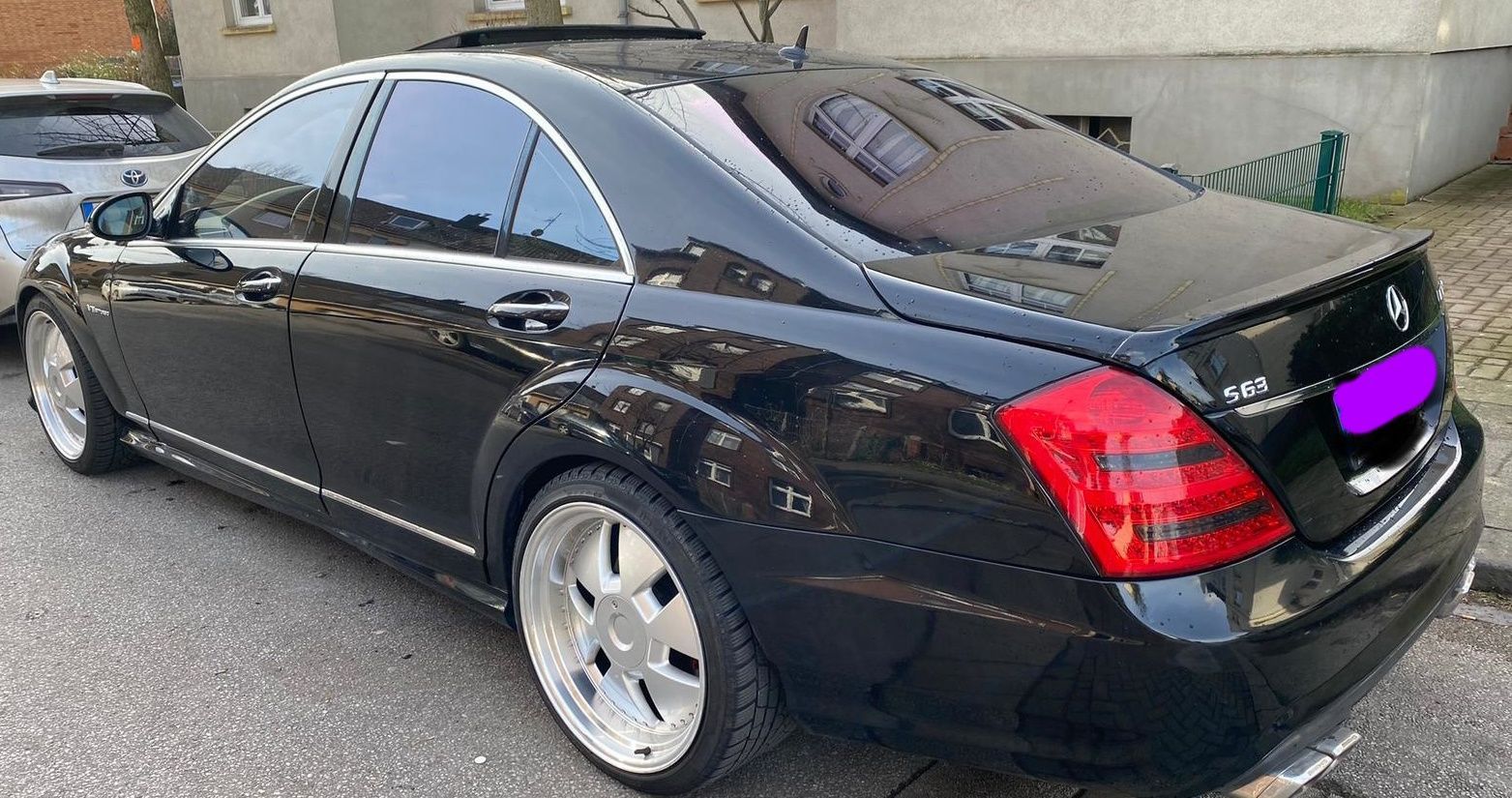 Mercedes Benz S400 Hybrid-Baujahr 2009-Fahrerseite-Heck