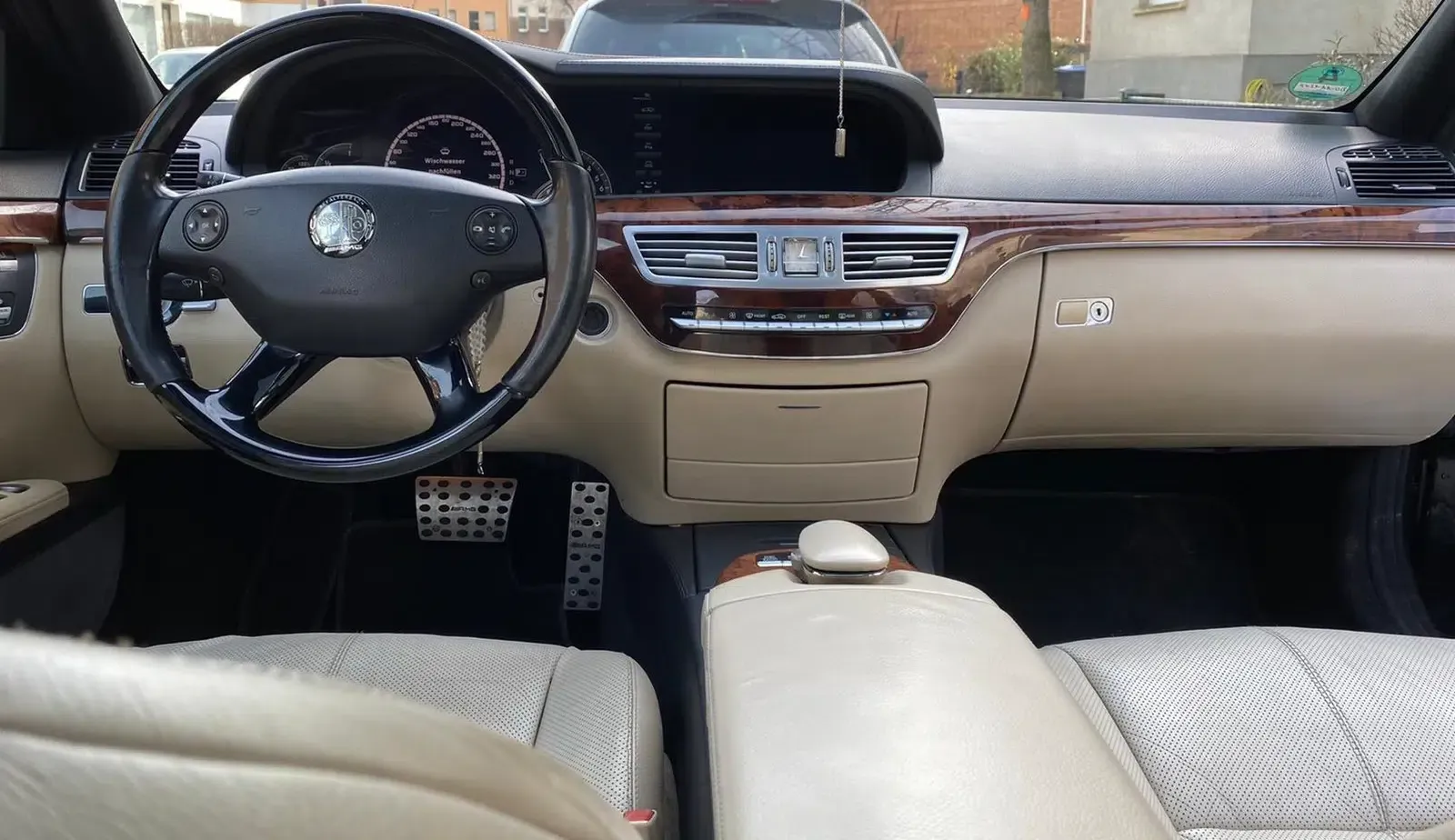 Mercedes Benz S400 Hybrid-Baujahr 2009-Innenausstattung