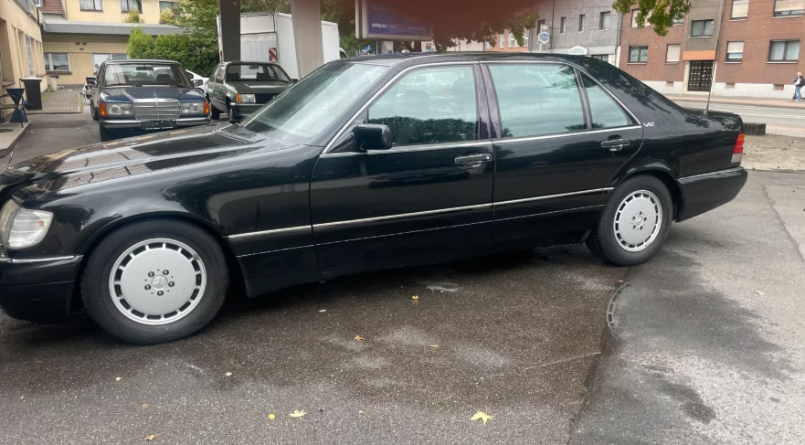Mercedes Benz-S600-Baujahr 1994-Schwarz-Fahrerseite-V12