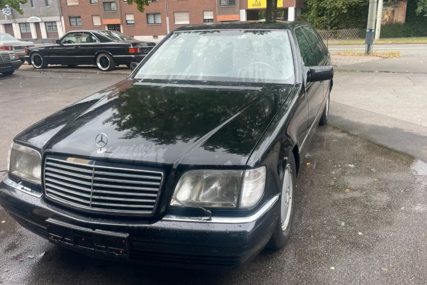 Mercedes Benz-S600-Baujahr 1994-Schwarz-Front-V12