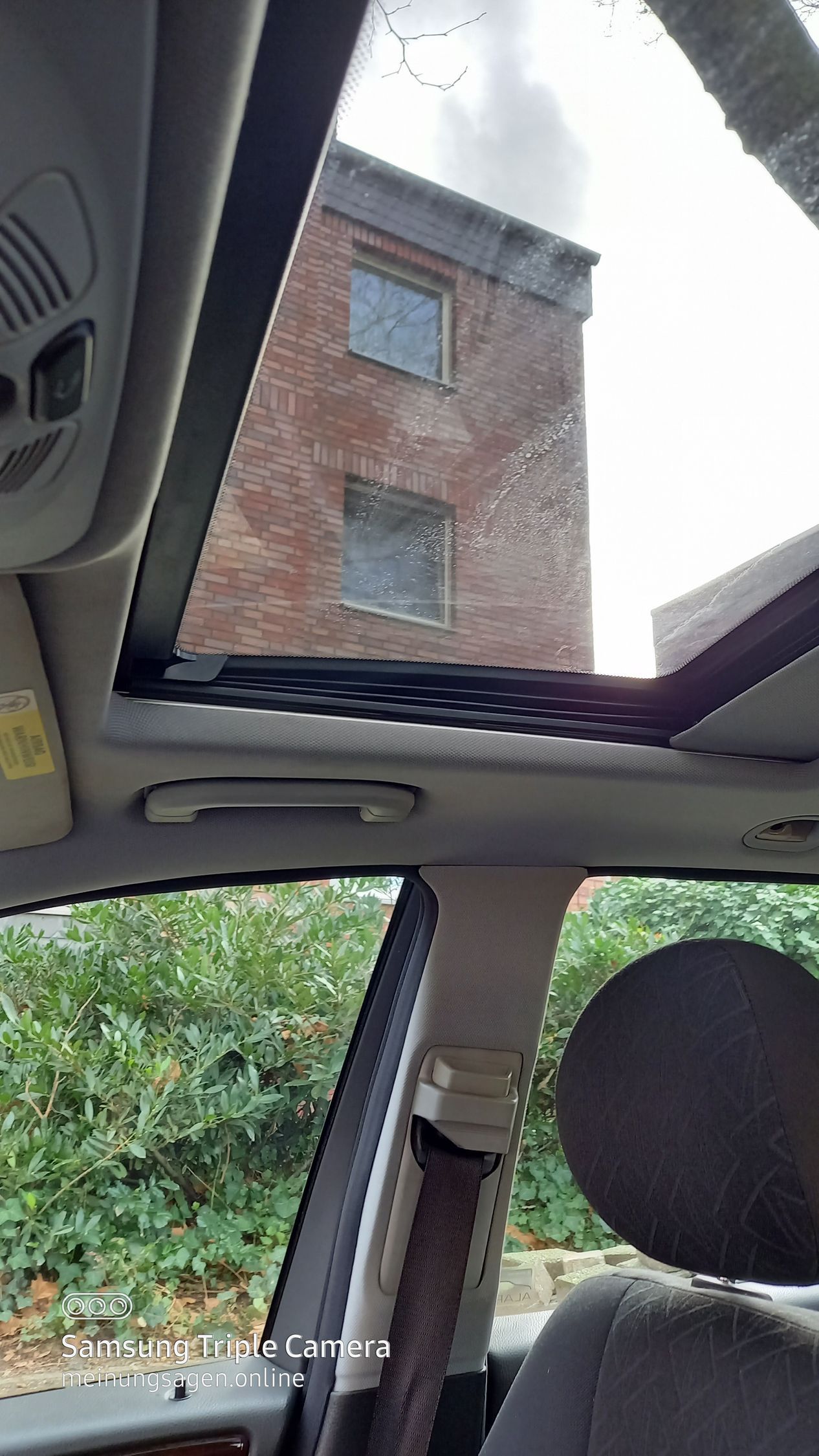 Mercedes 180 Kompressor Kombi Silber SSD von Innen Defekt