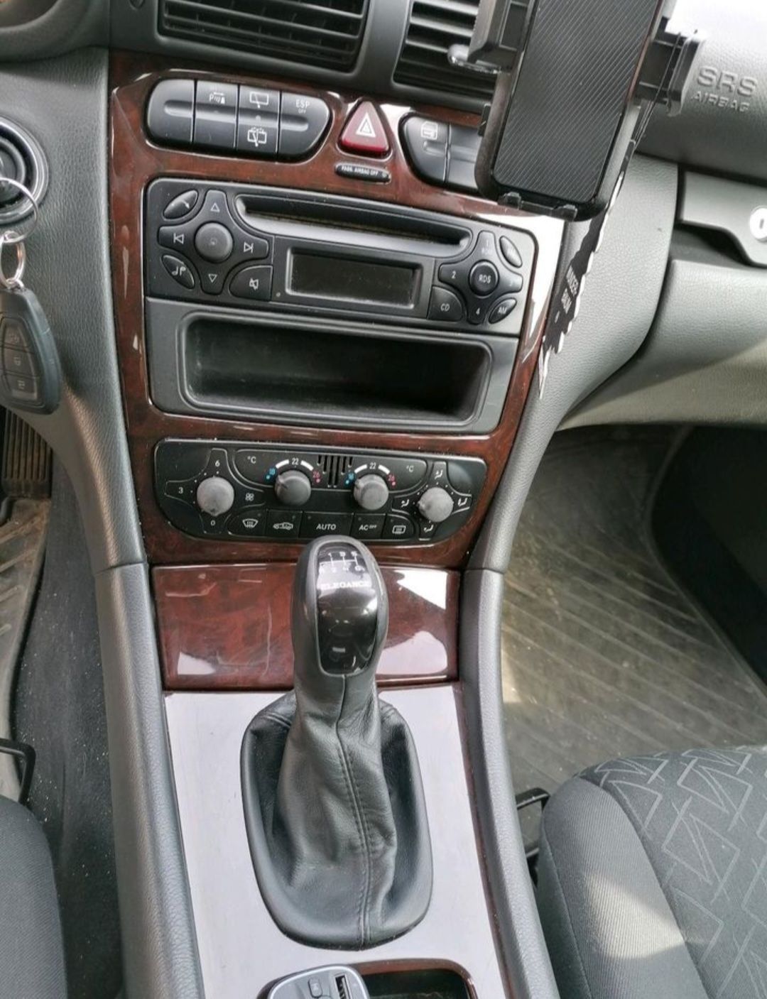 Mercedes 180 Kompressor Kombi Silber Schalthebel Luftregler