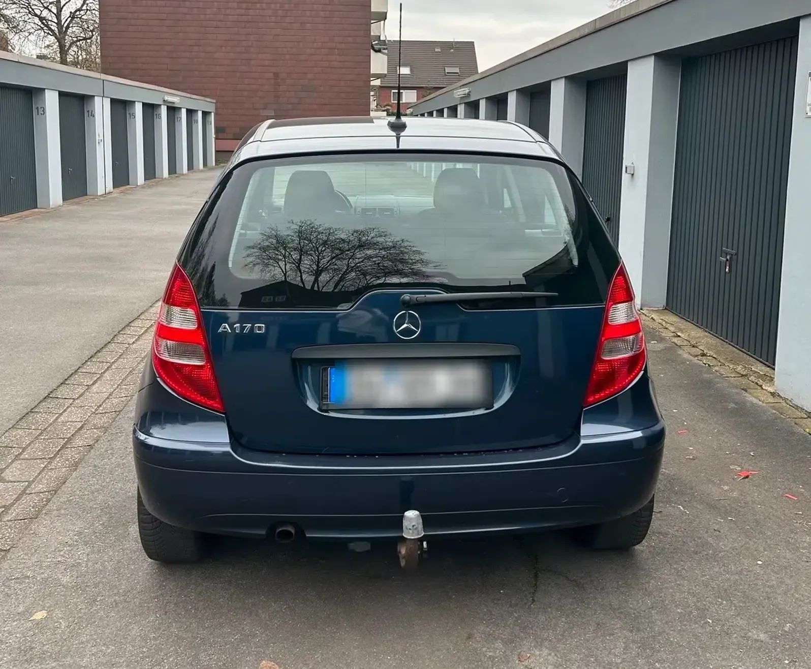 Mercedes-Benz-A-Klasse-Blau-Met-Baujahr-2005-Benziner-Heck-AHK