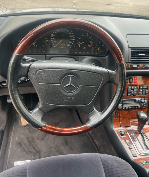 Mercedes-Benz-S600-V12-Baujahr 1994-Lederlenkrad-Automatik Schaltung