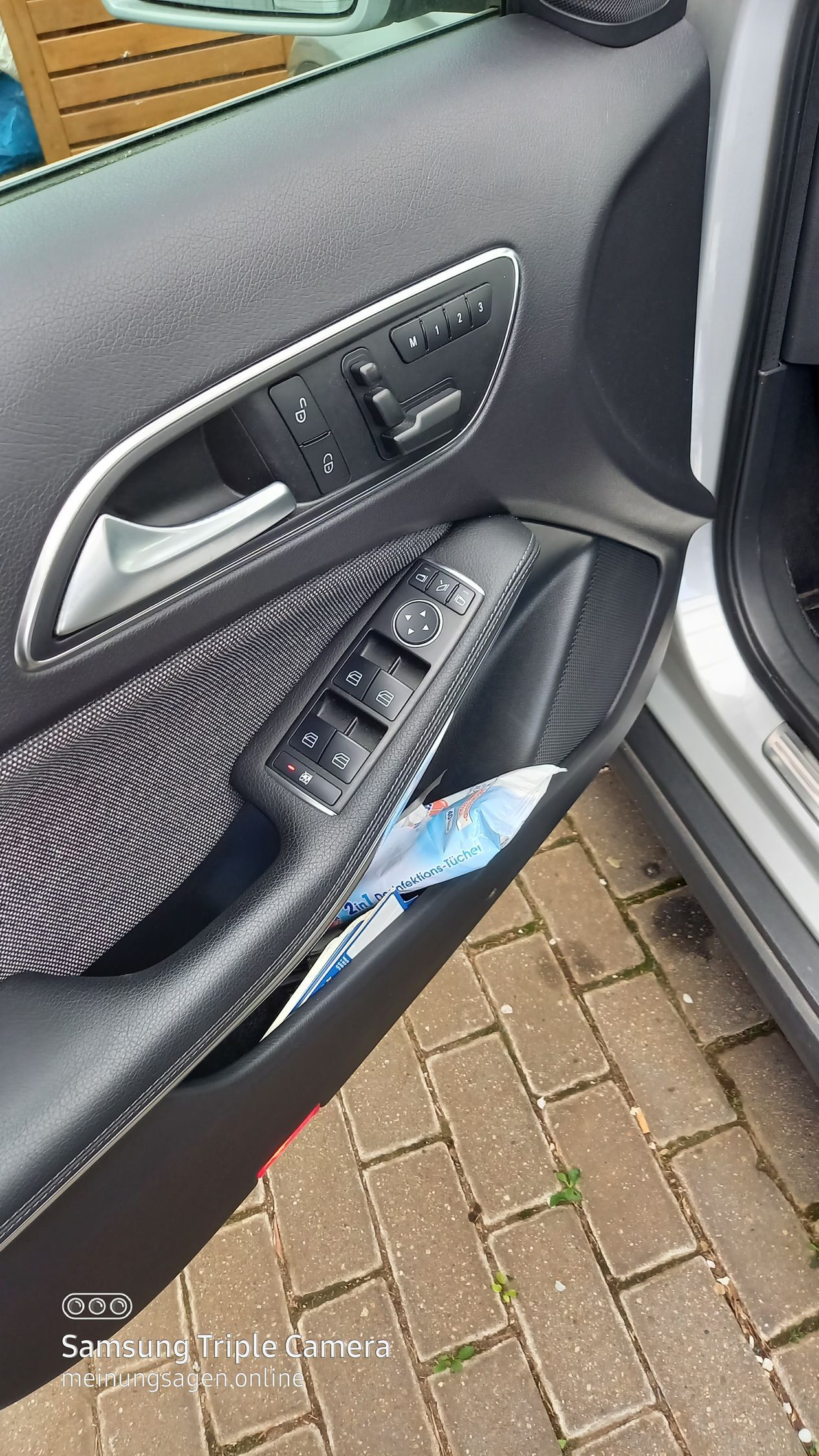 Mercedes GLA 200 Limousine Baujahr 2014 Tür Knöpfe Fensterheber Silber