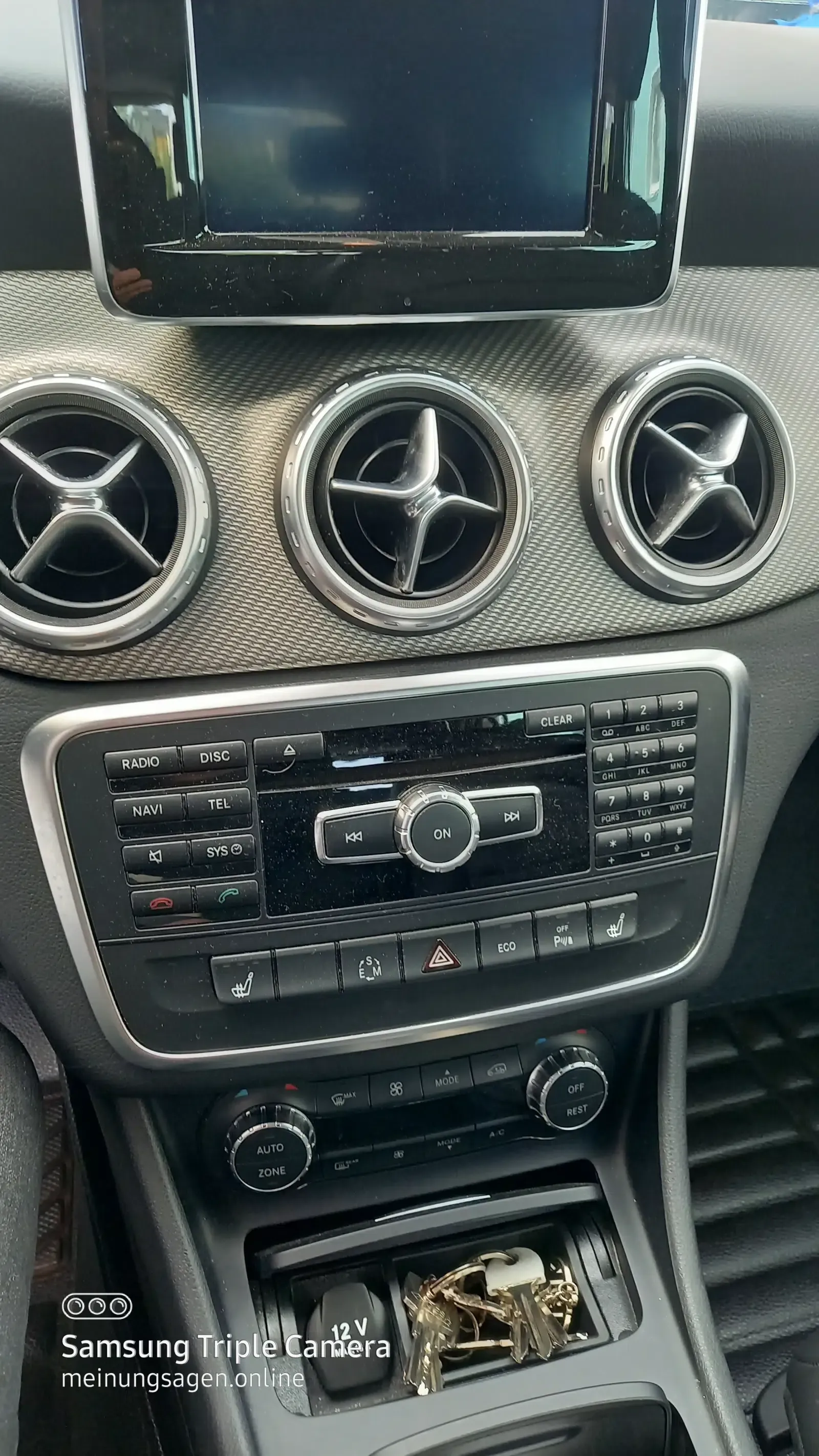 Mersedec-GLA-Silber-Navi-Kamera-705019