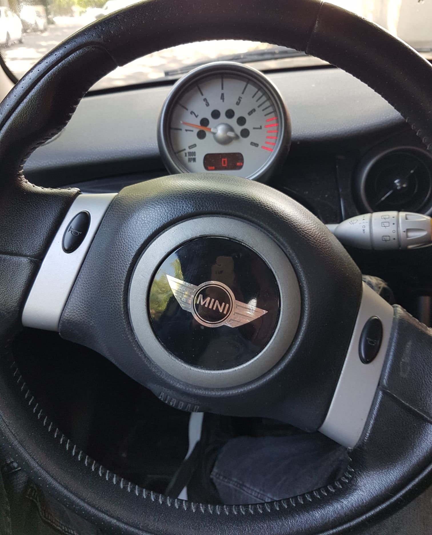 Mini One Silber Baujahr 2002 Lenkrad Logo mini