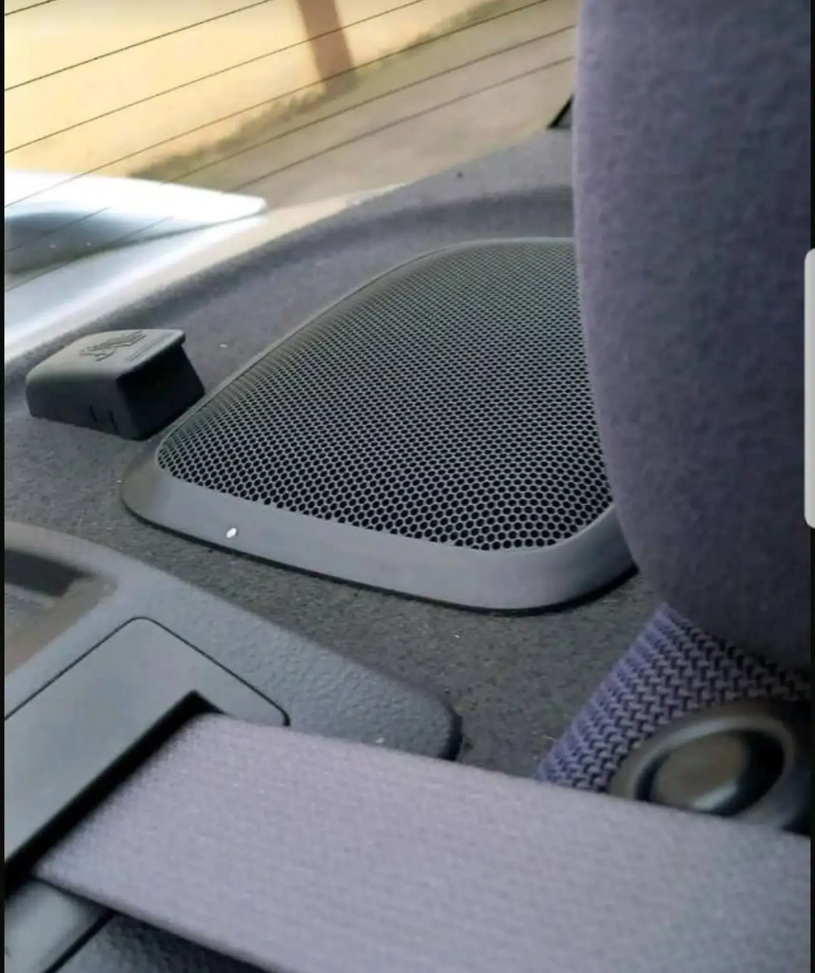 Mitsubishi Lancer-Baujahr 2008-Lautsprecher Heck