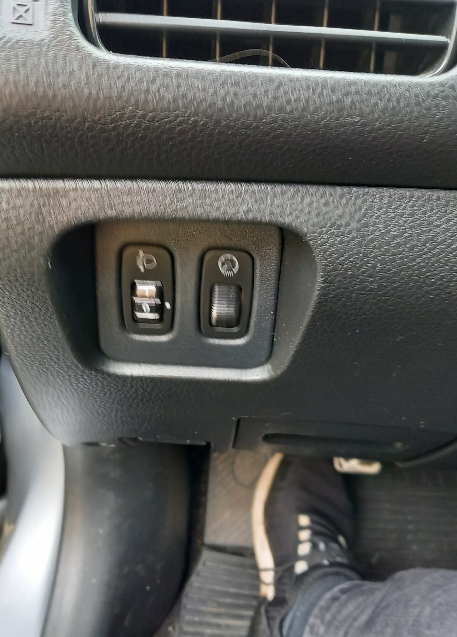 Mitsubishi Lancer-Baujahr 2008-Lichtschalter