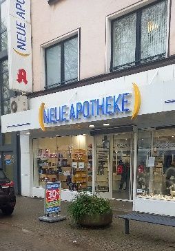 Duisburg Hamborn Altmarkt Neue Apotheke 