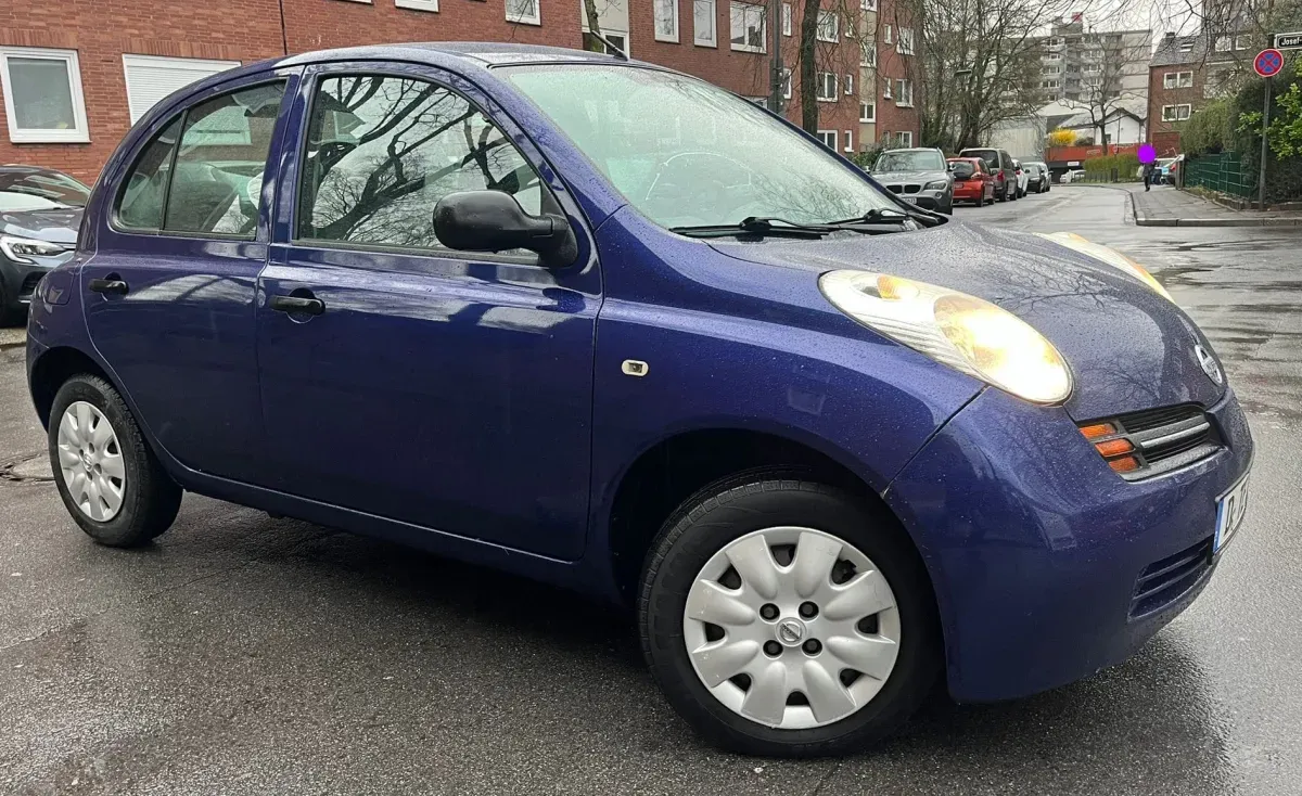 Nissan Micra Blau 5 Türer Baujahr 2007 Beifahrerseite 