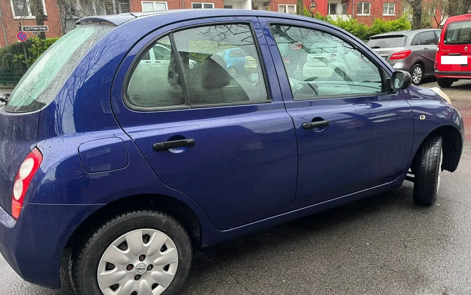 Nissan Micra Baujahr 2007-Blau-5 Türer-Heck-Beifahrerseite