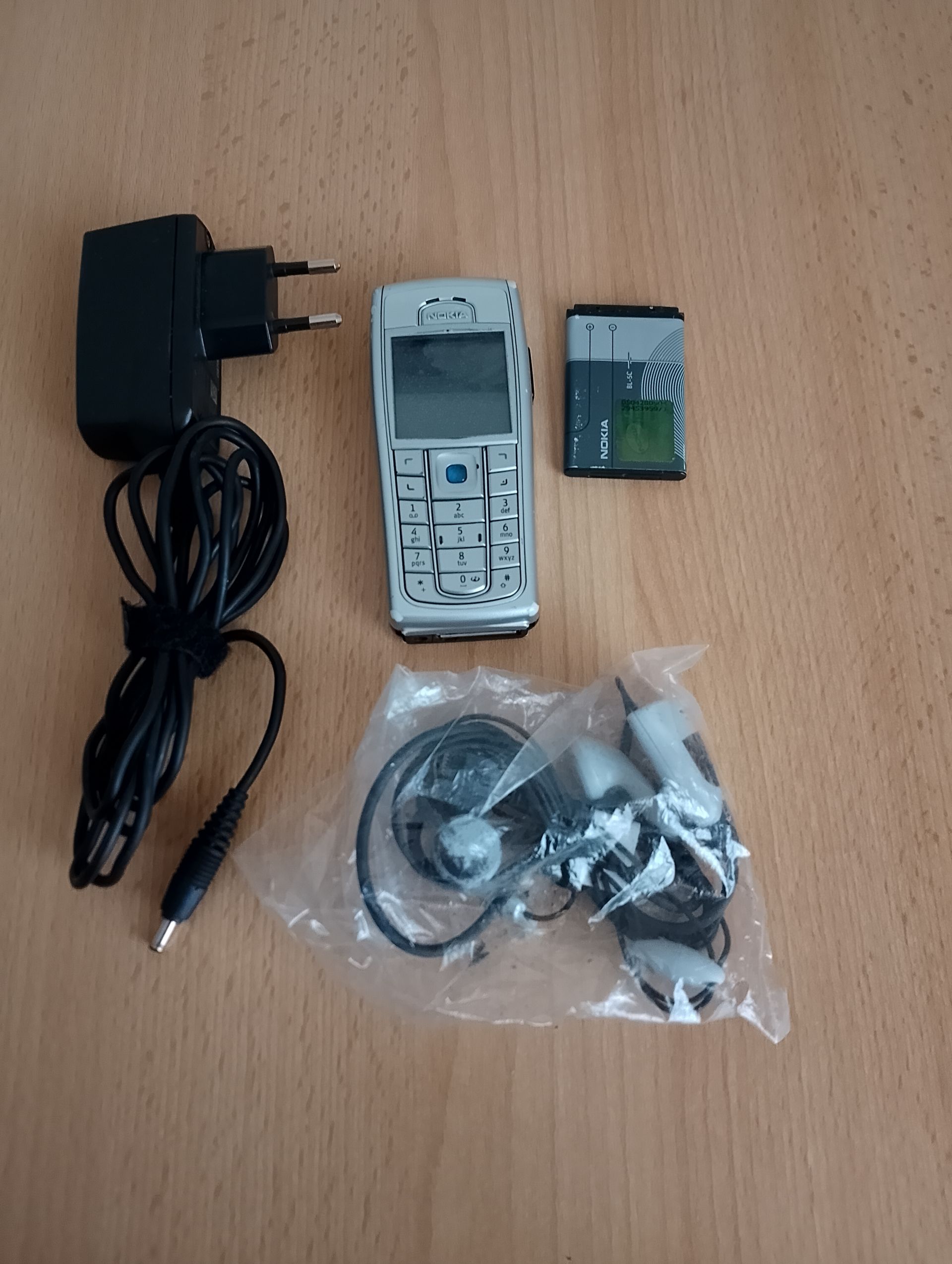 Nokia Handy 6230i-Mit Zubehör