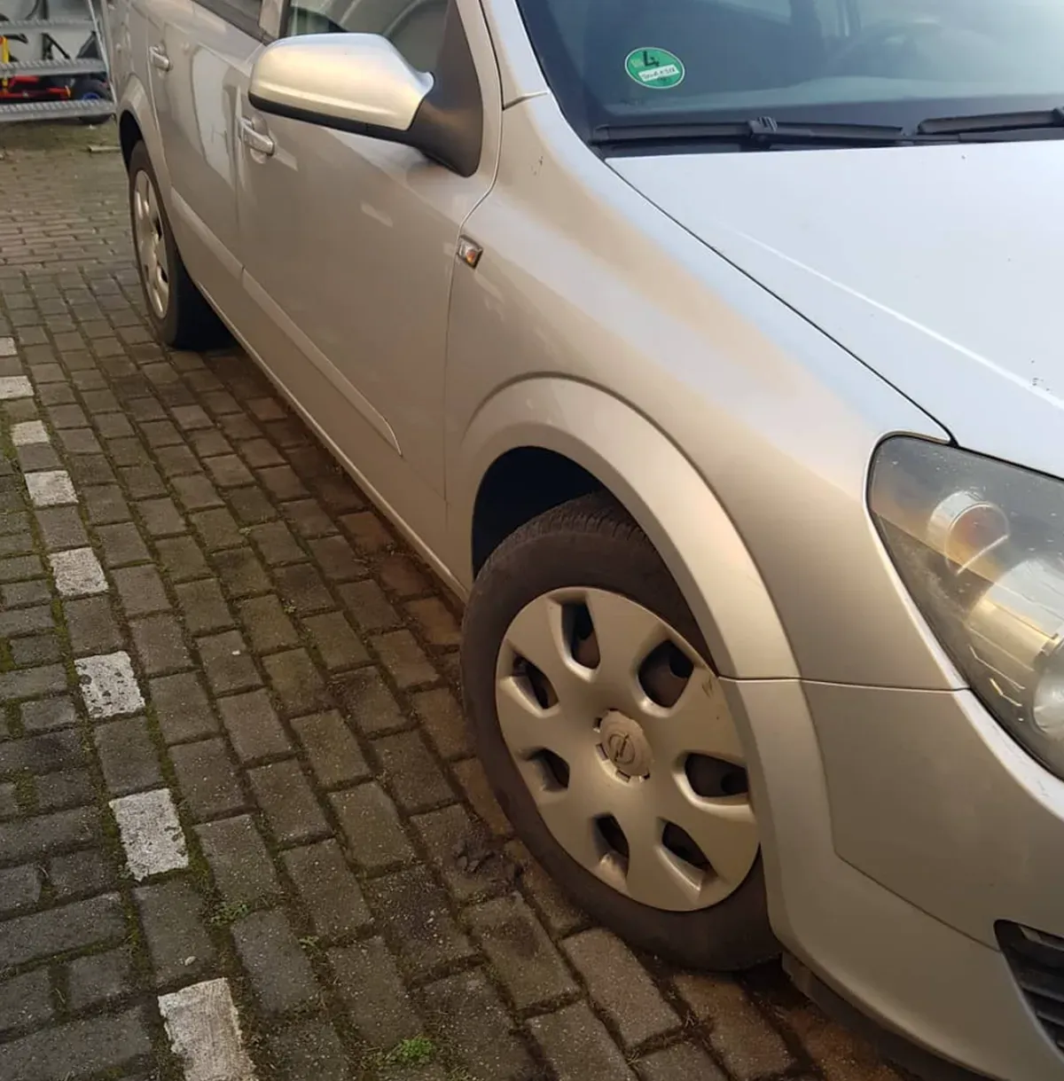 Opel Astra Kombi Baujahr 2005 Silber Beifahrerseite