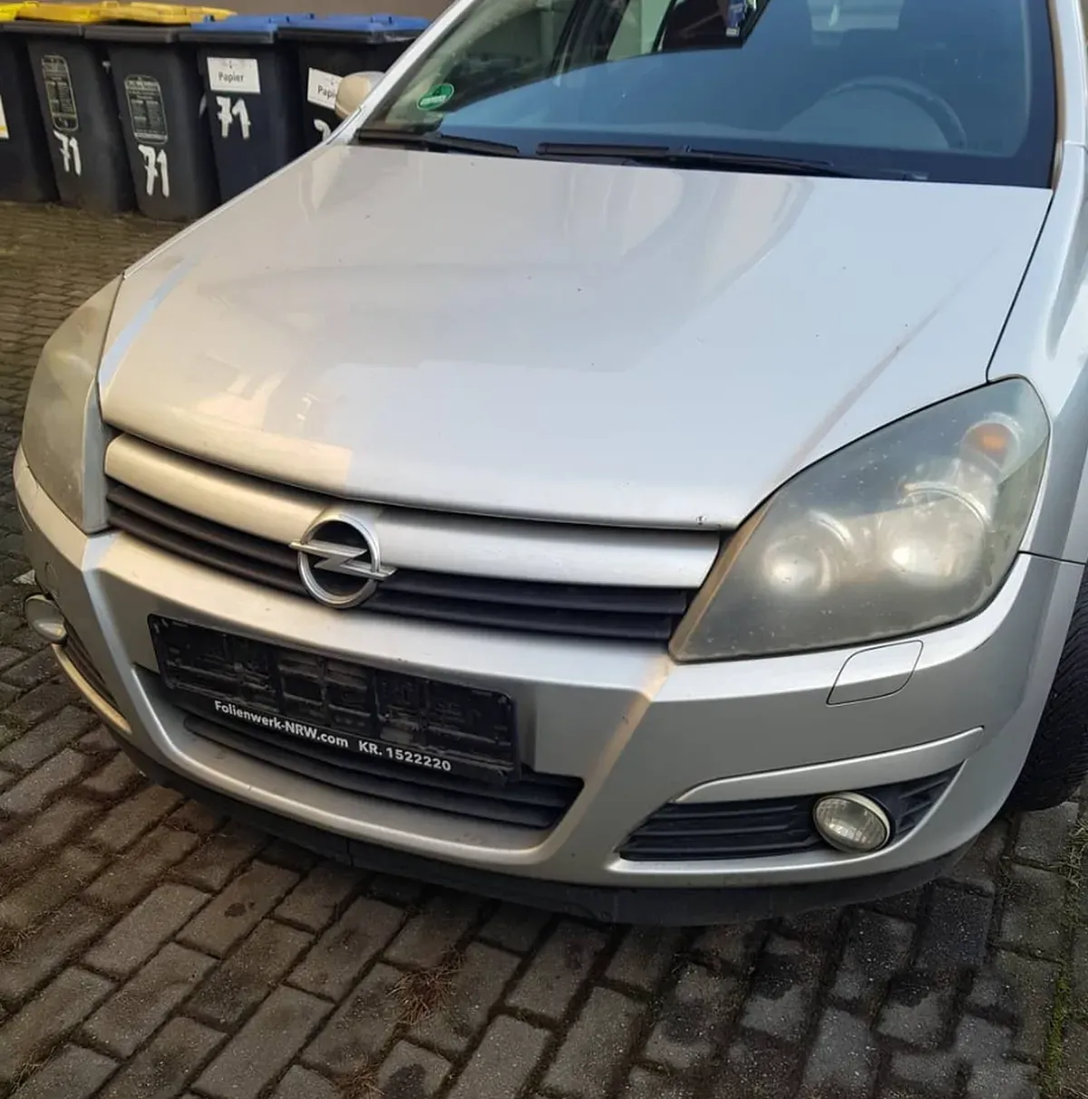 Opel Astra Kombi Baujahr 2005 Silber Front Scheinwerfer 