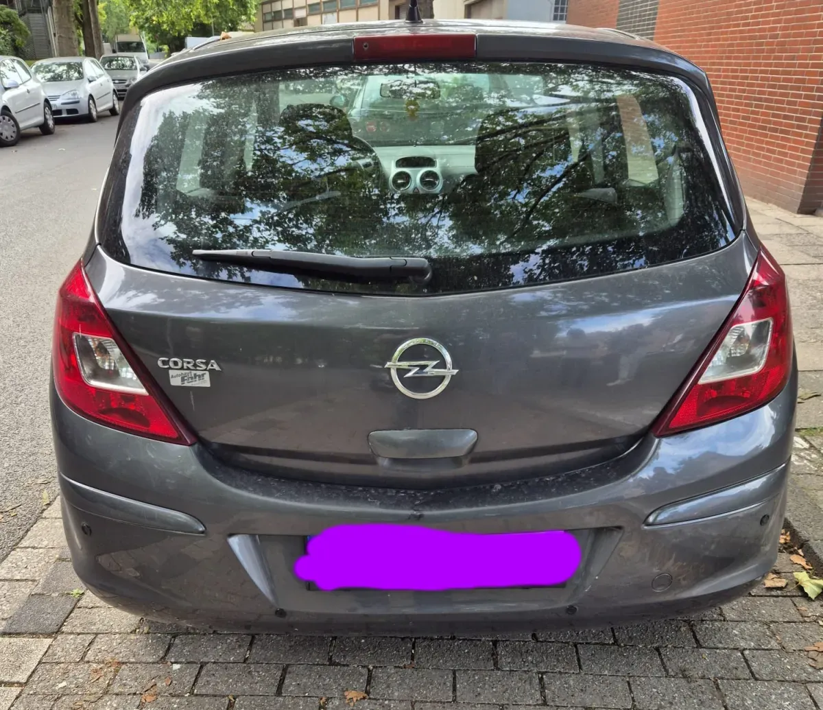 Opel Corsa Baujahr 2011 Grau  Heck Kofferraum Rückleuten 