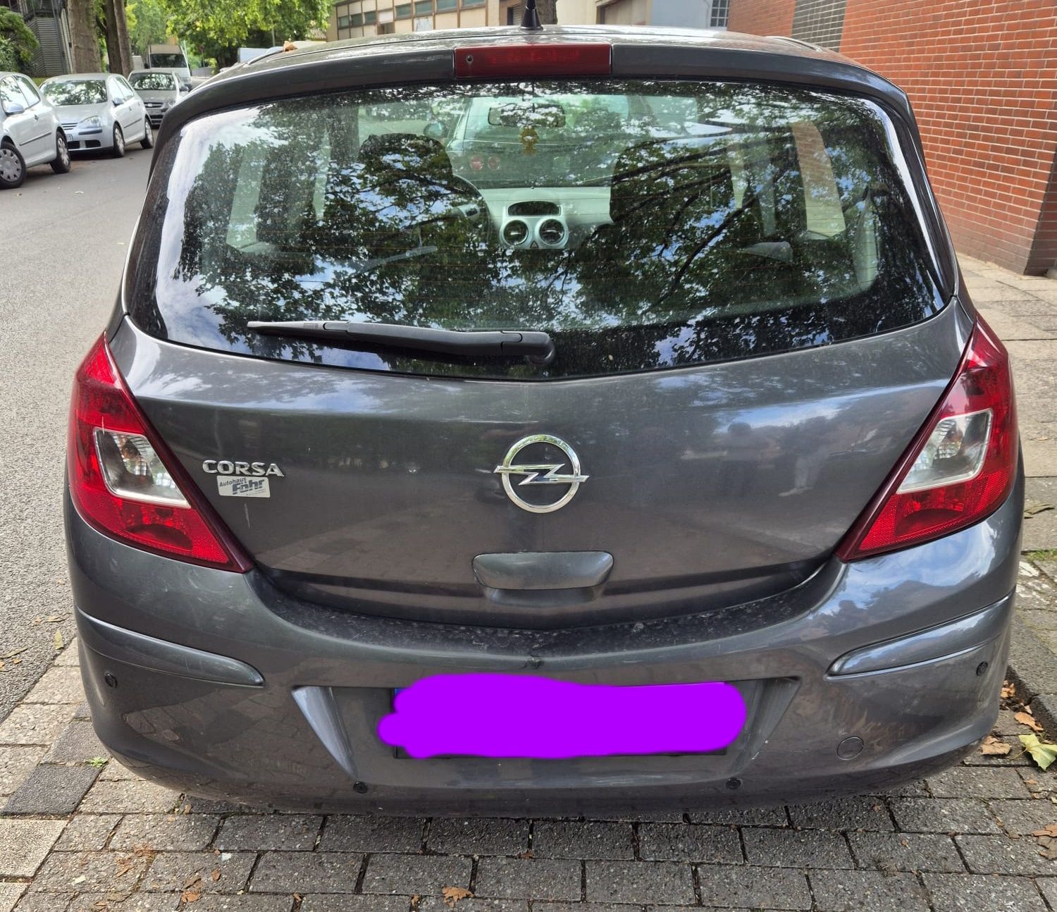 Opel Corsa-Baujahr 2011-Grau-Heck