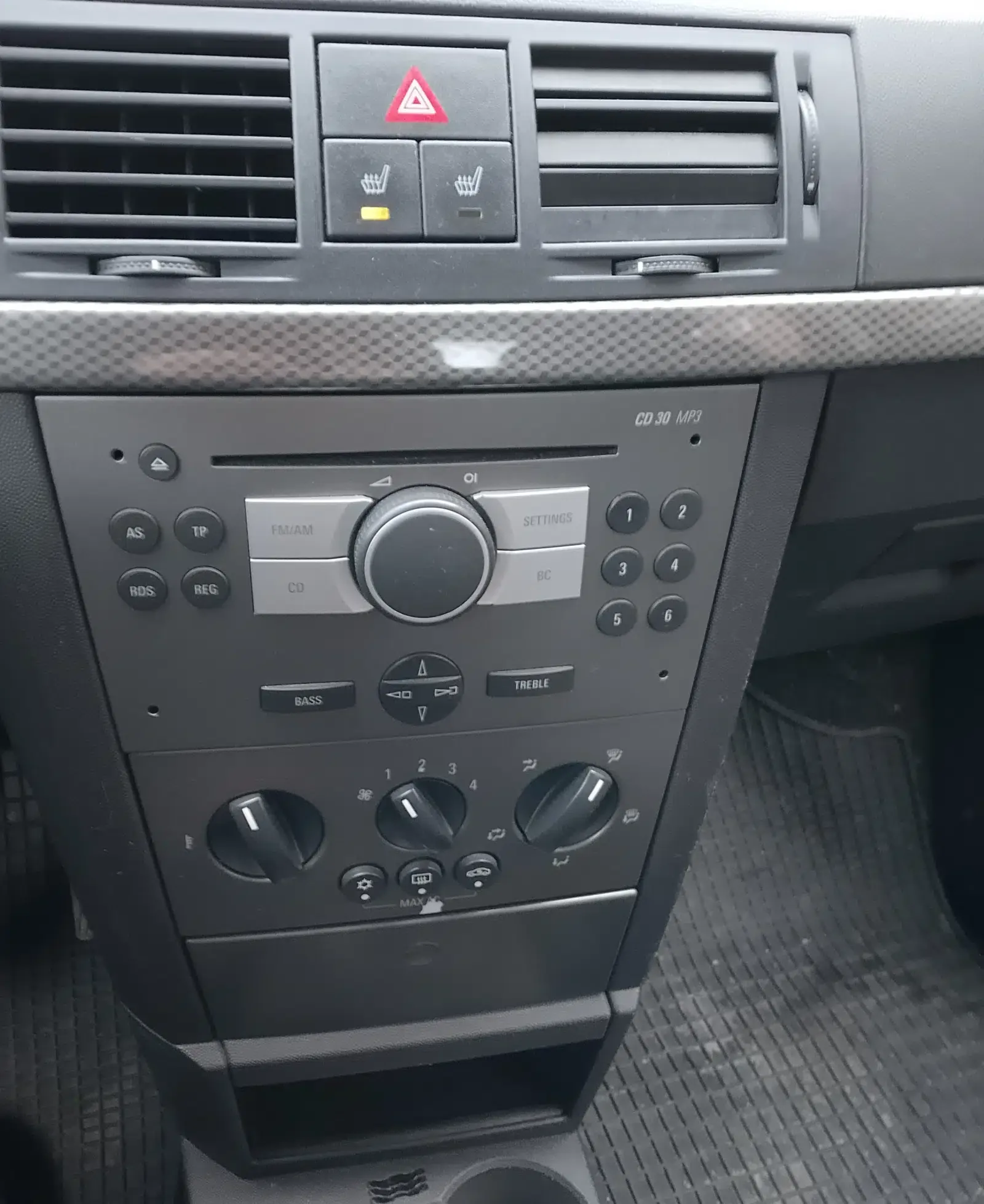 Opel Meriva Baujahr 2007-Innenraum-Klima-Knöpfe Lüftung-Radio