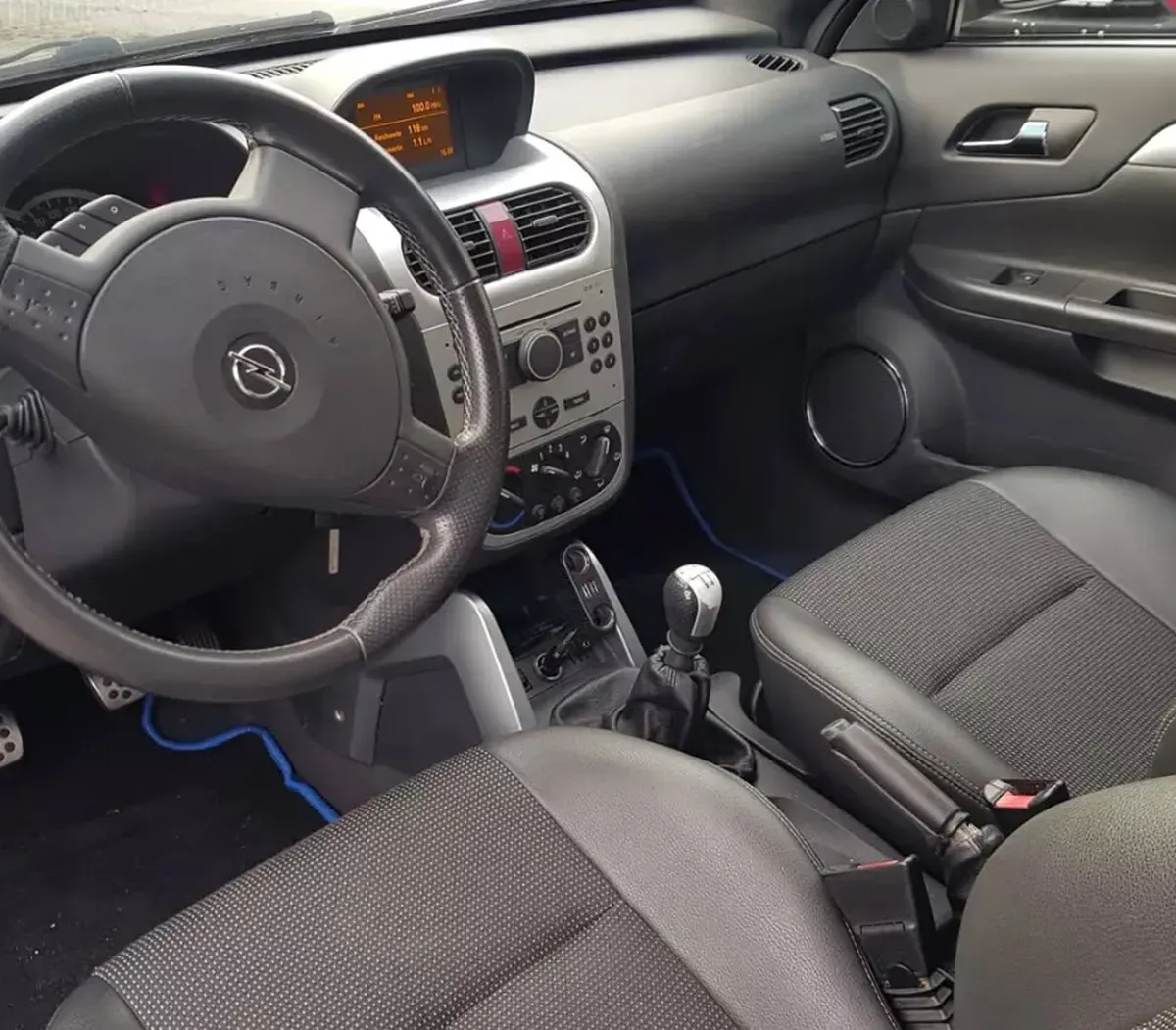 Opel Tigra TwinTop Cabrio Schwarz Baujahr 2008 Innen Sitze Lenkrad