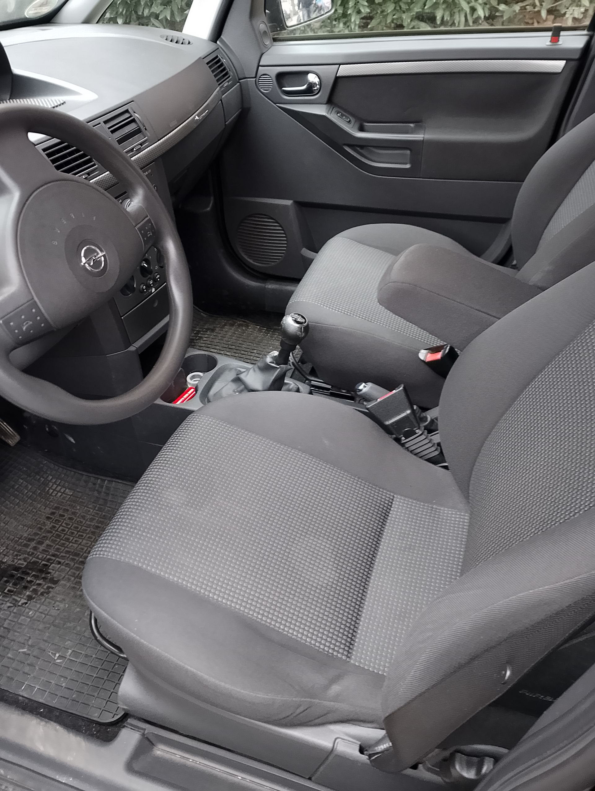 Opel Meriva Baujahr 2007 Schwarz Sitze Vorne