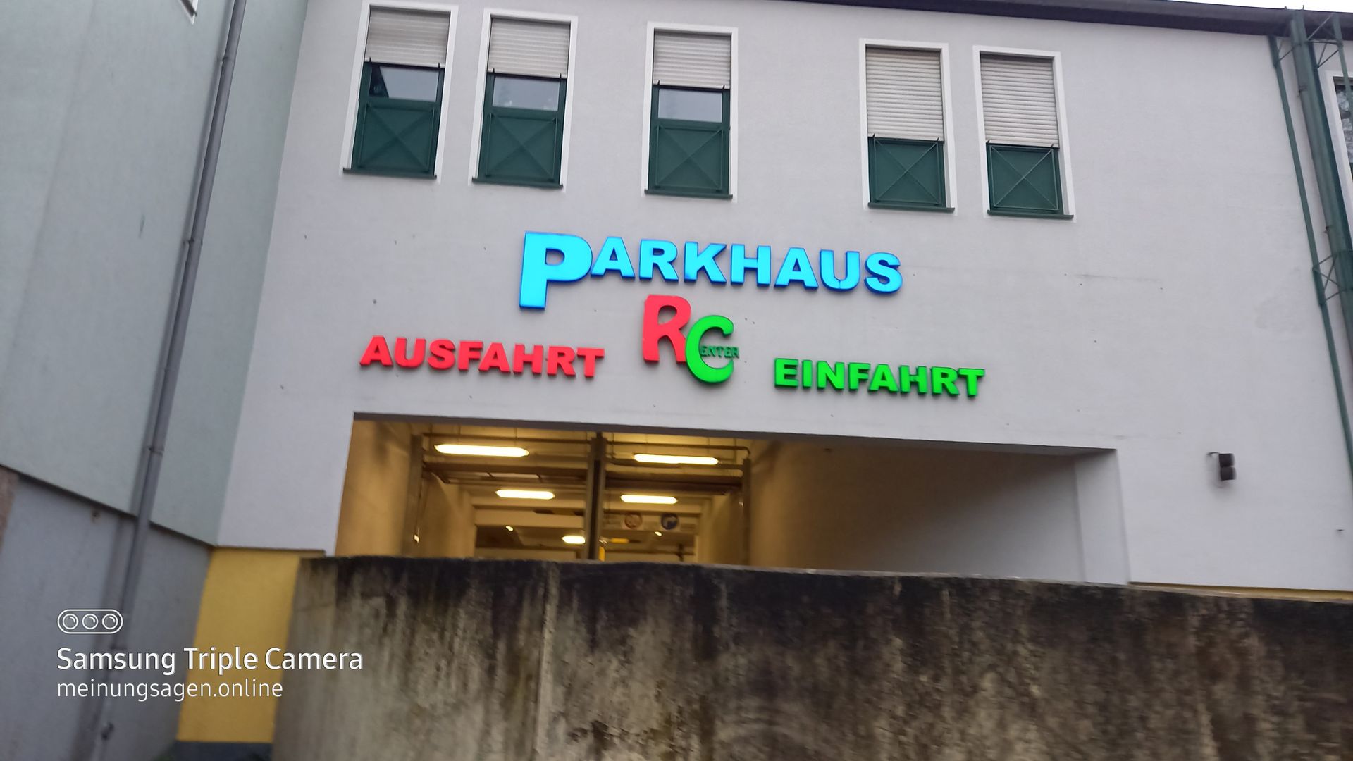 Duisburg Hamborn Parkhaus RC-Center Ein-Ausfahrt Schreckerstraße