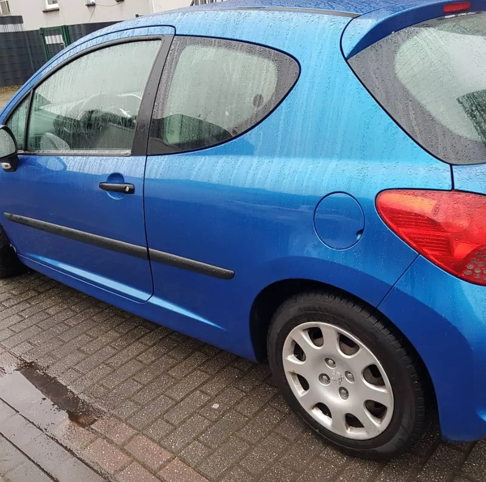 Peugeot 206 Baujahr 2009-3 Türer-Blau-Fahrerseite