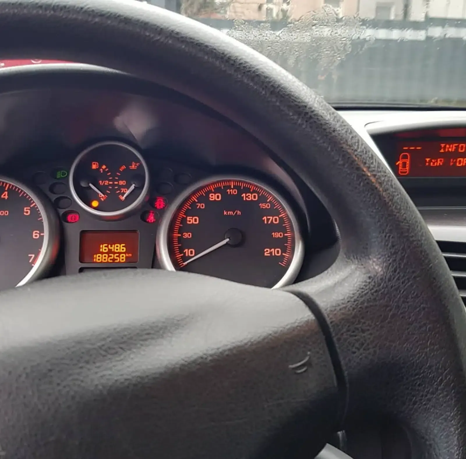 Peugeot 206 Baujahr 2009-Display-Lenkrad