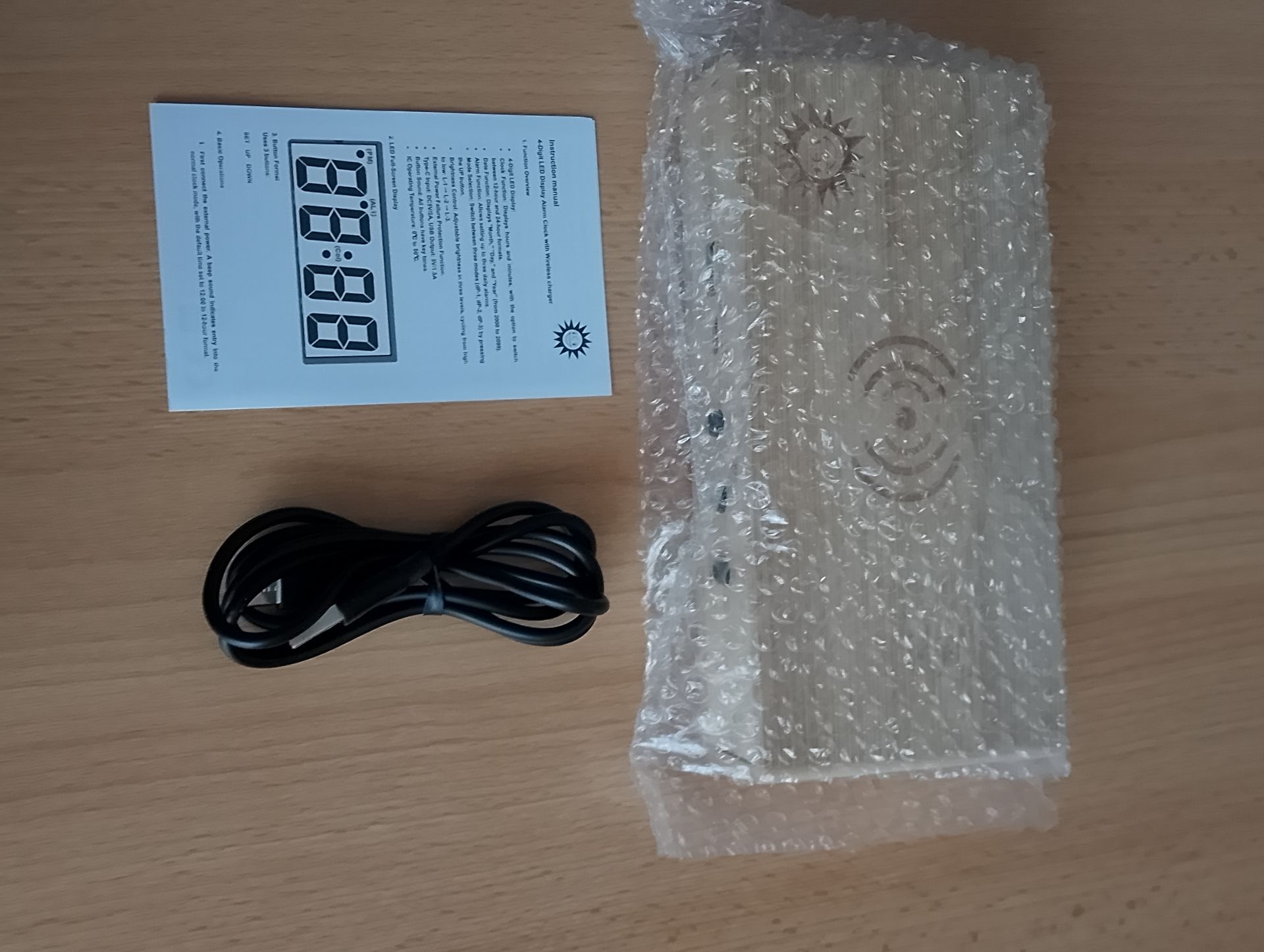 Radiowecker Holz Deko