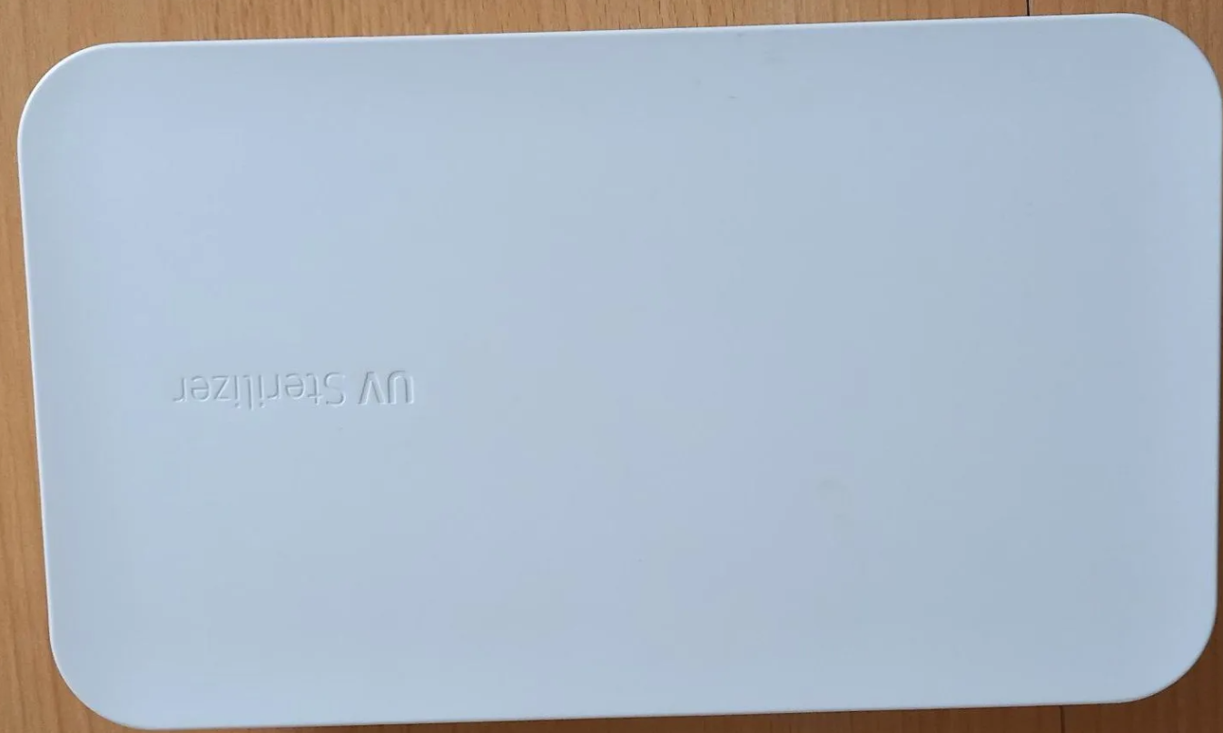 Samsung ITFIT UV-Desinfektionsbox mit induktiver Ladefunktion- weiß-Vorderseite