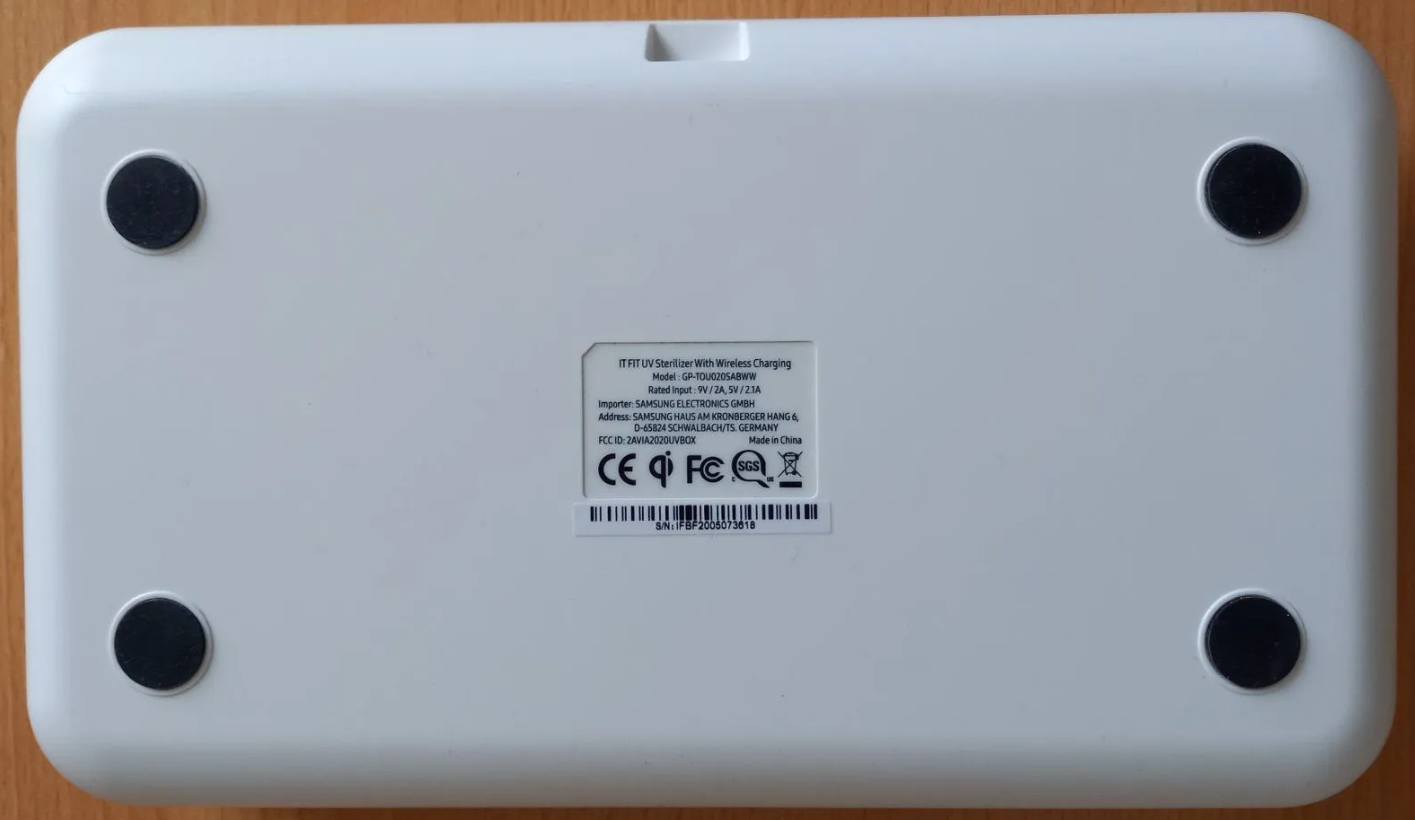 Samsung ITFIT UV-Desinfektionsbox mit induktiver Ladefunktion-weiß-Rückseite