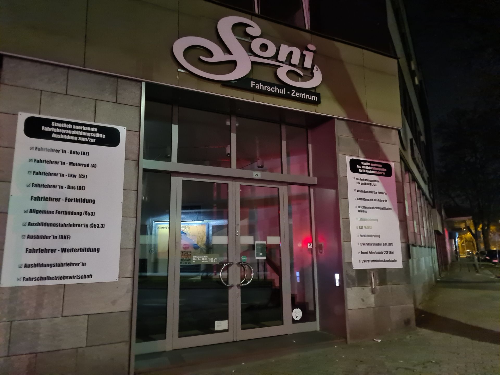 Sonis Fahrschul-Zentrum Duisburg  Sonis Fahrschule