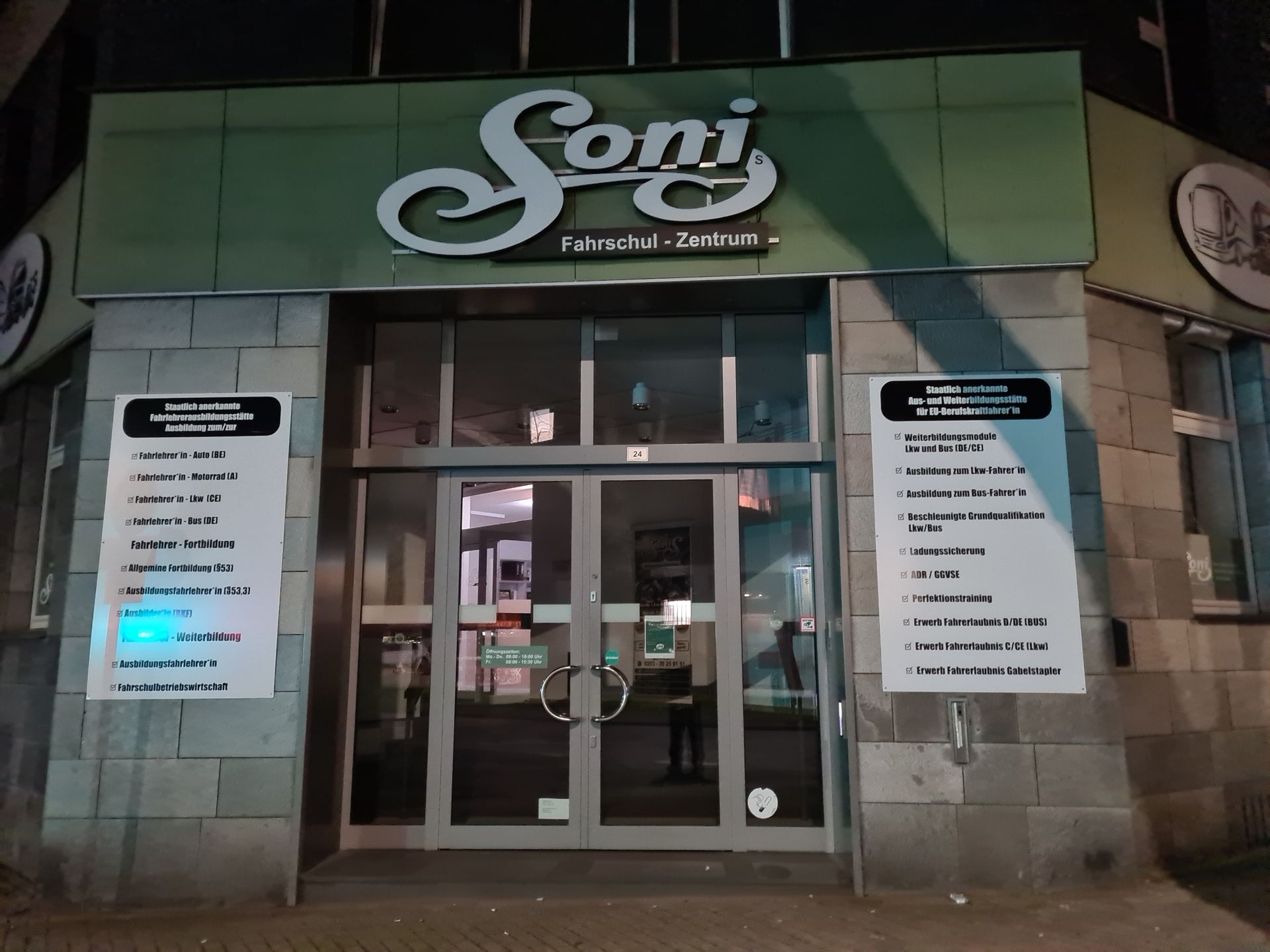 Sonis Fahrschul-Zentrum Duisburg  Sonis Fahrschule  (2)