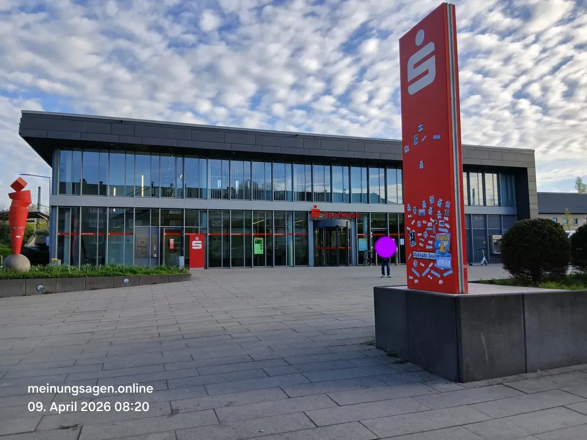 Infoschild des Finanzamts Duisburg‑Hamborn