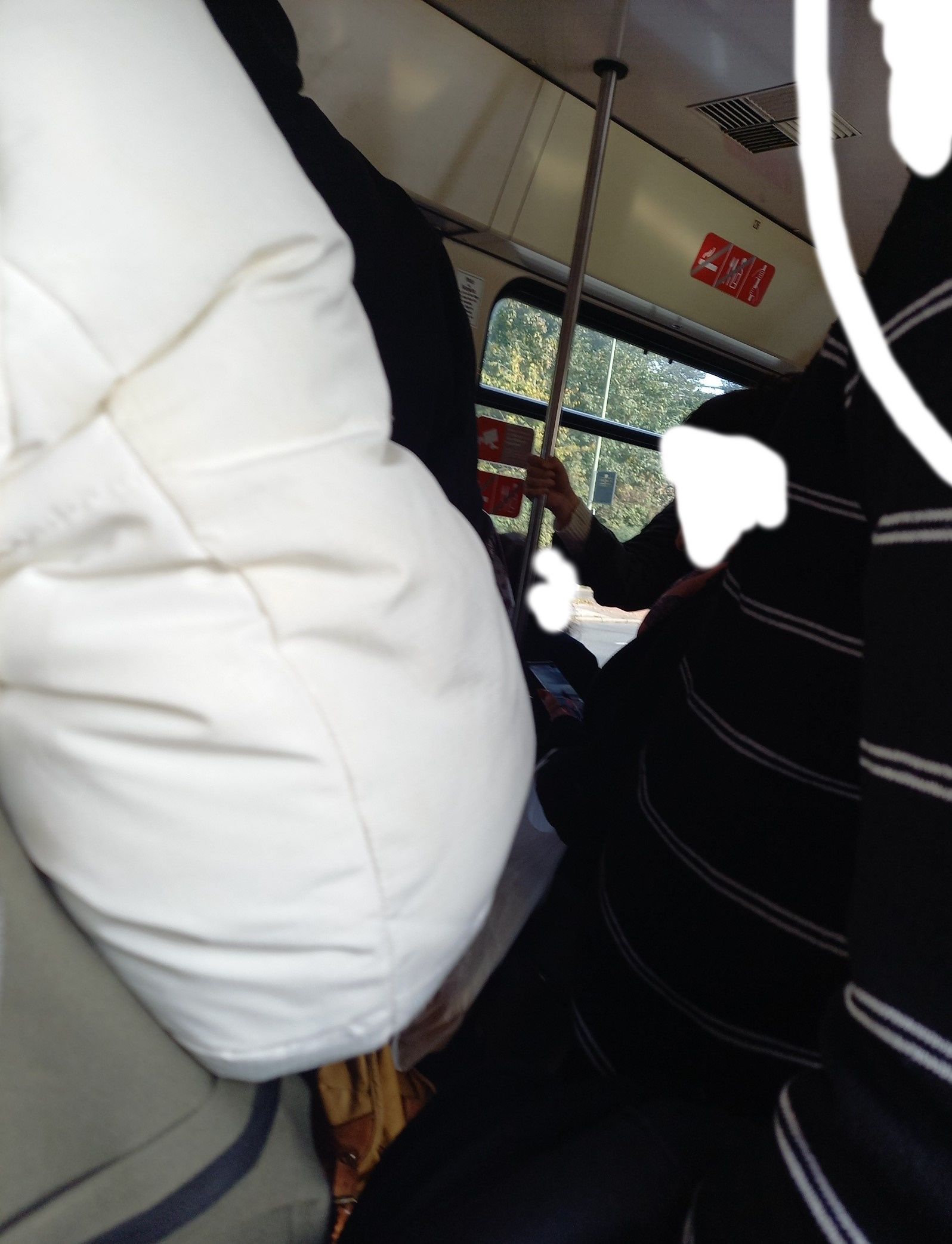 DVG Straßenbahn Überfüllt 