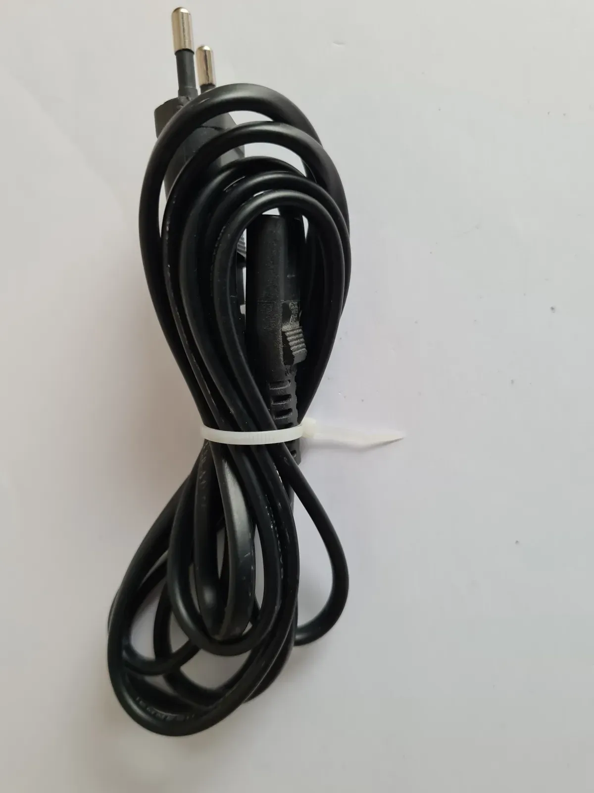 Schwarzer Stromanschlusskabel-Drucker-TV-Lesegerät-Monitor-Rasierer-Schwarz