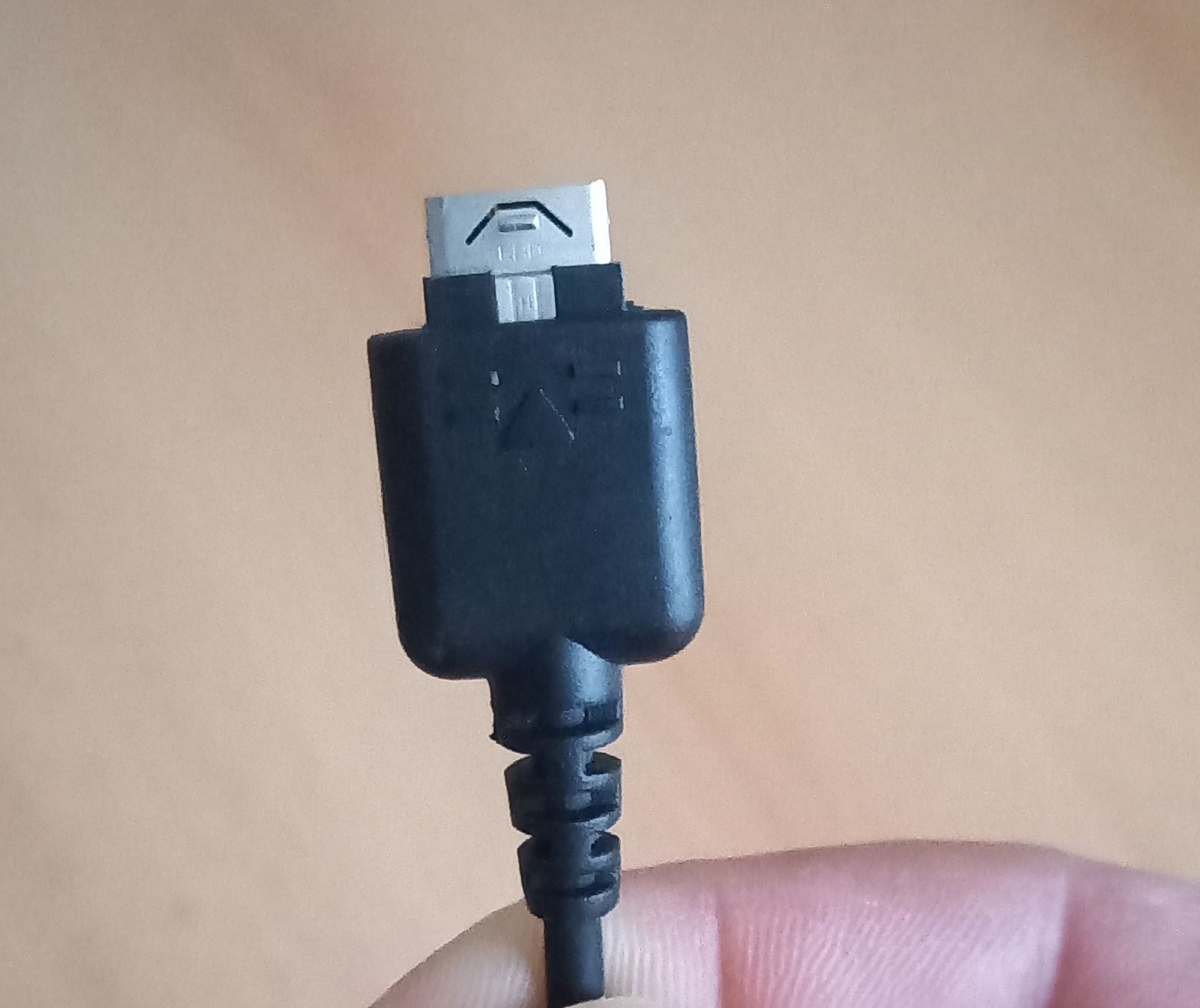 Travel Adapter Model STA-P53ED-Schwarz-Stecker