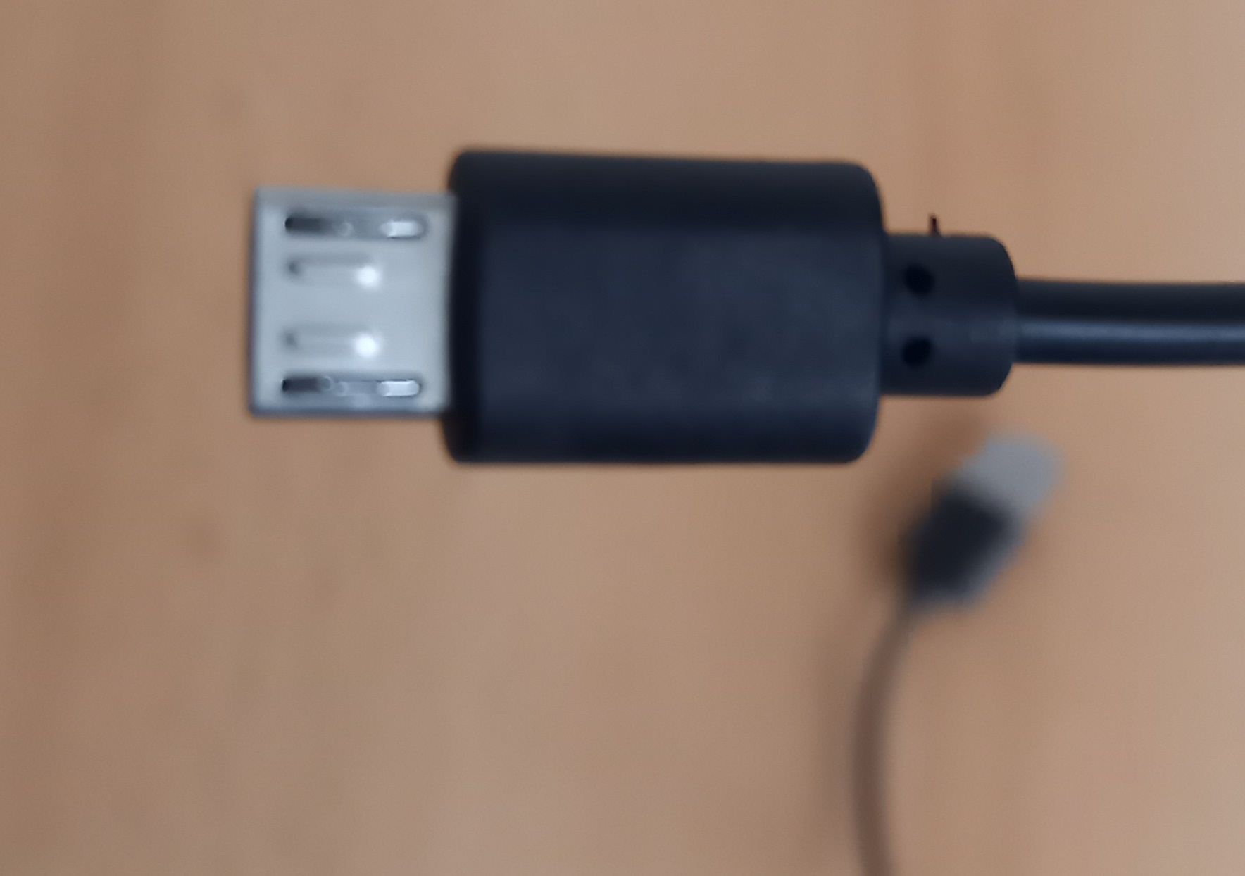 USB Anschluss Kabel Schwarz 1meter Smartphone Stecker Rückseite