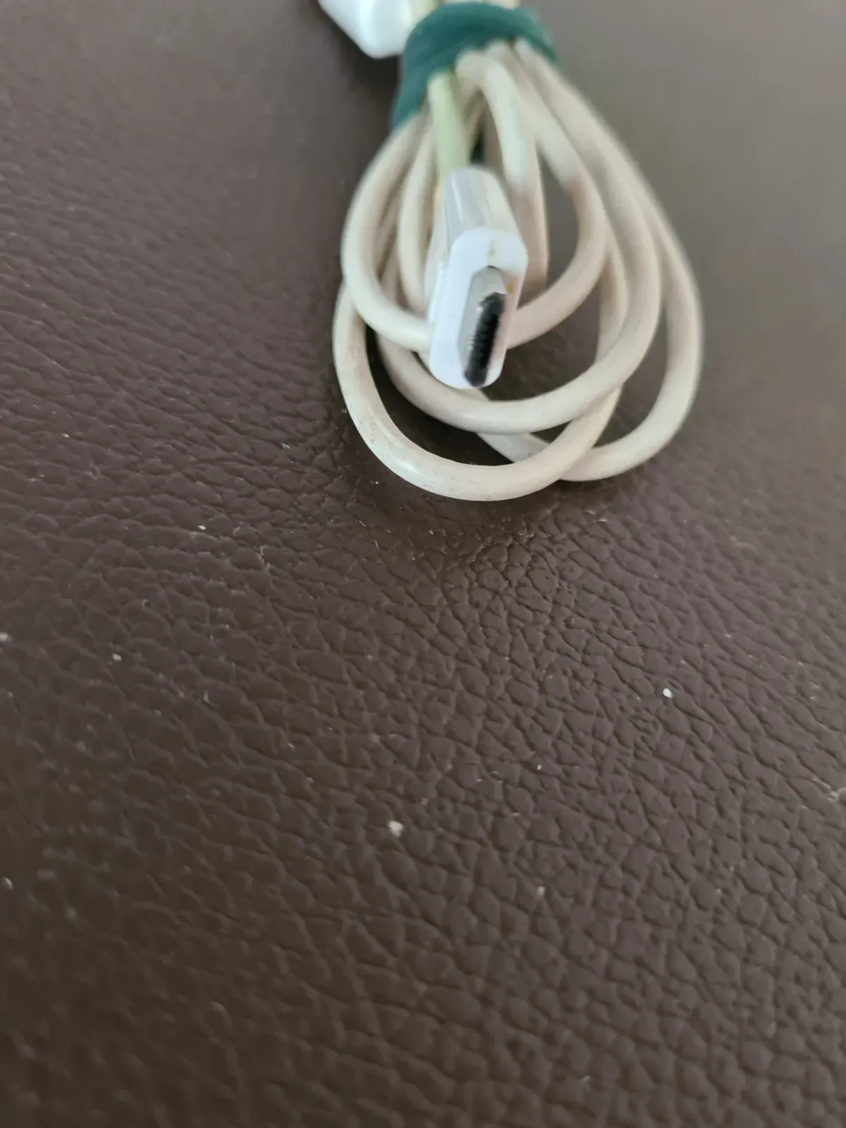 Weißes USB Datenkabel Stecker für Smartphone Handy gebraucht