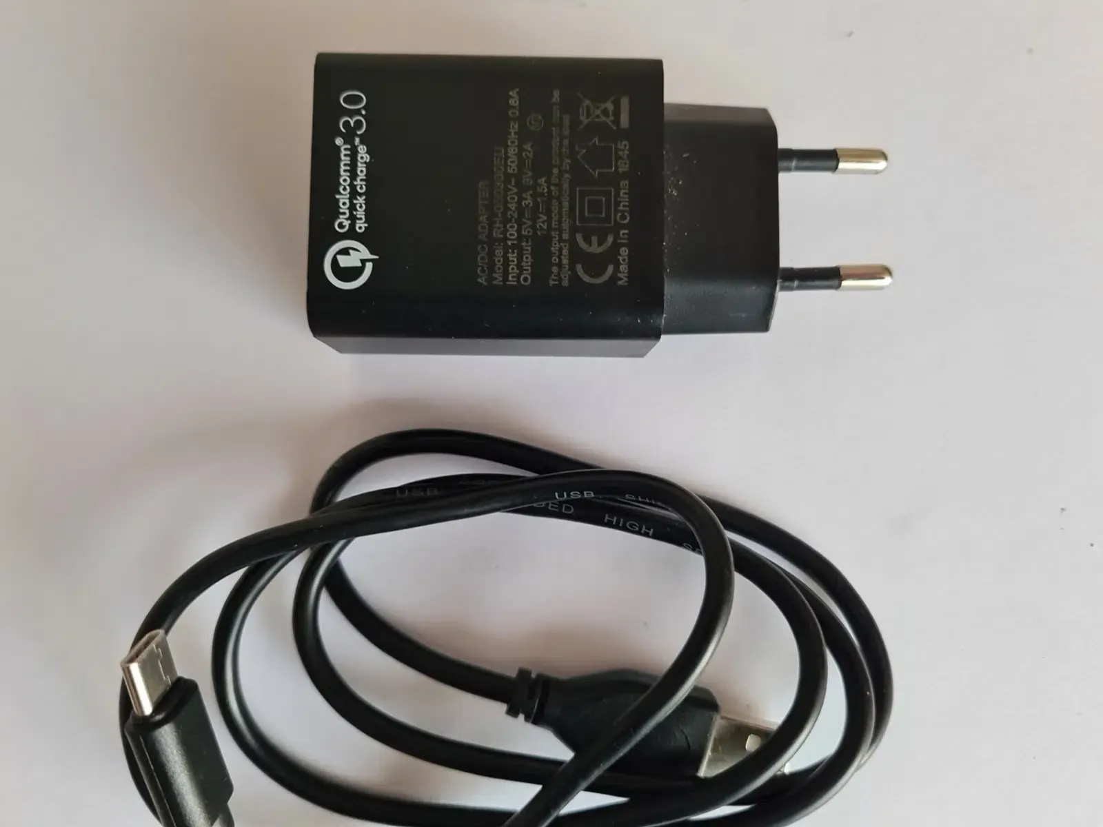 USB-Datenkabel-Stromladekabel-Smartphone-Blaupunkt-Schwarz (2)