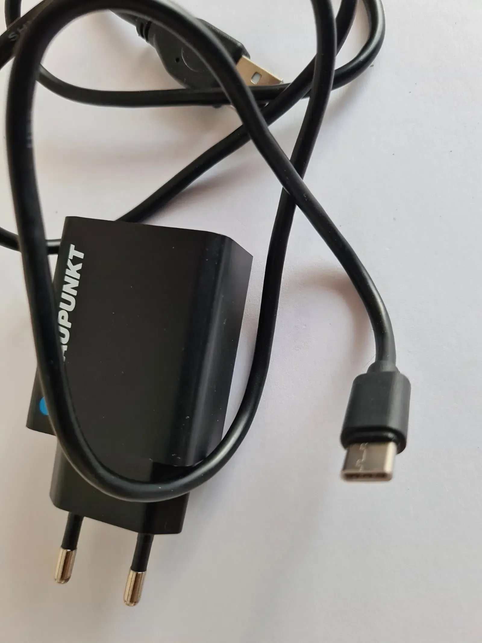 USB-Datenkabel-Stromladekabel-Smartphone-Blaupunkt-Schwarz (4)