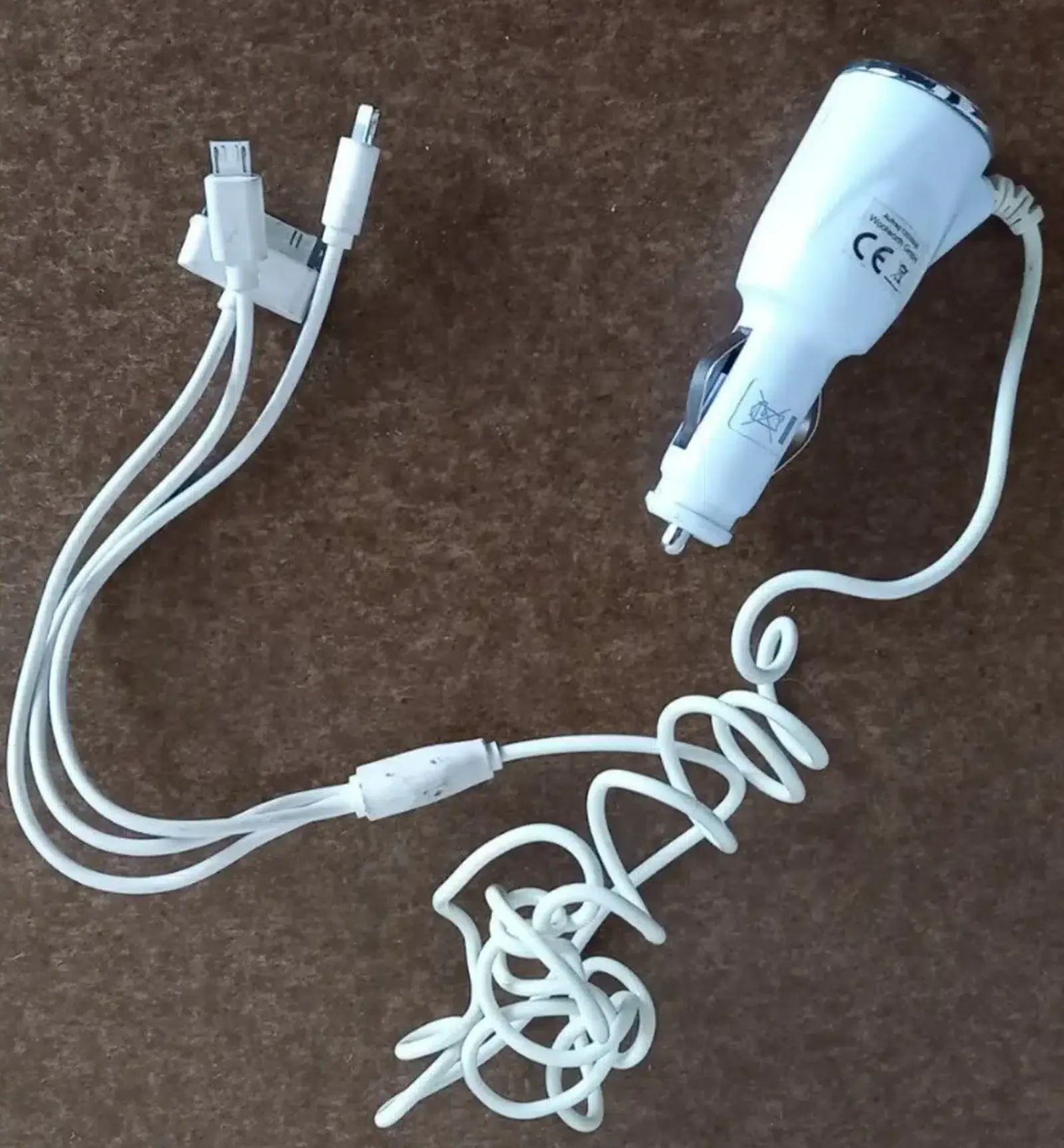 USB-Ladekabel-KFZ-Iphone-Samsung-Weiß