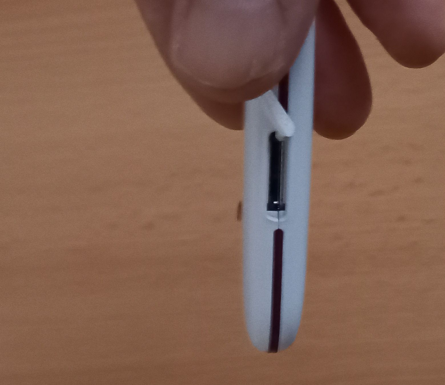 Vodafon USB Internet Stick Weiß-Kape-Sd Slot