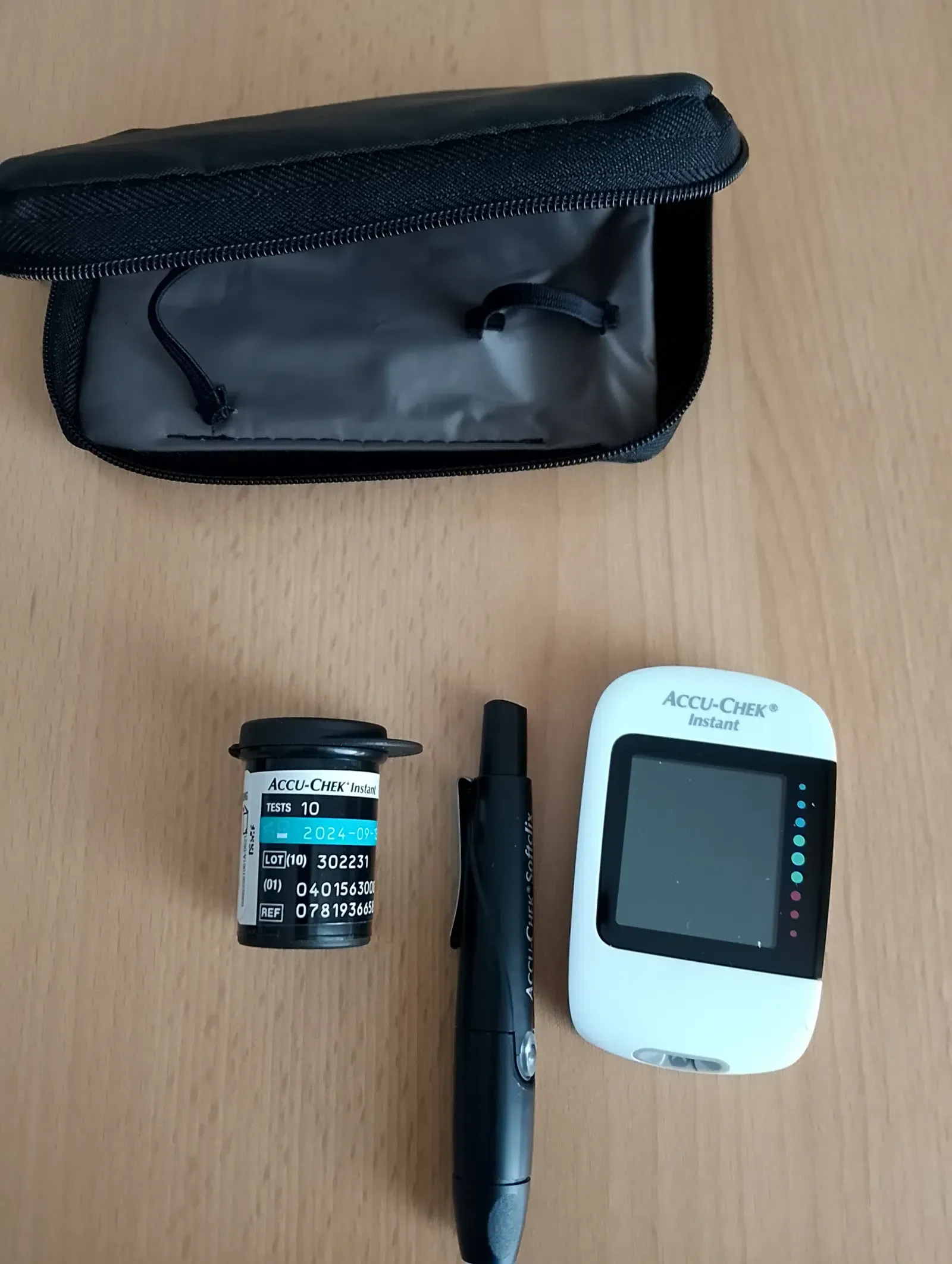 ZuckermessgerätACCU-CHEK Instant Set-3 Teilig