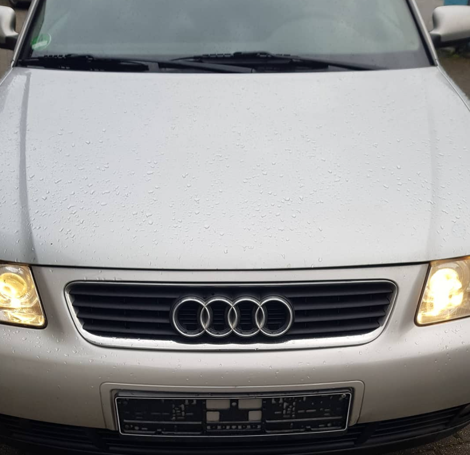 Audi A3 Baujahr 2001 Silber 3 Türer Front