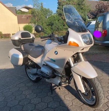 BMW Motorrad RS 1100 Baujahr 1995 Fronansicht mit Koffer
