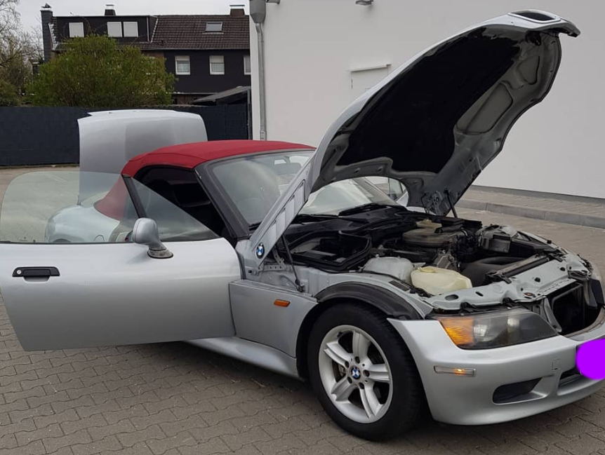 BMW Z3 Roadster Cabrio Silber Baujahr 1999 Türen Motorhaube Offen