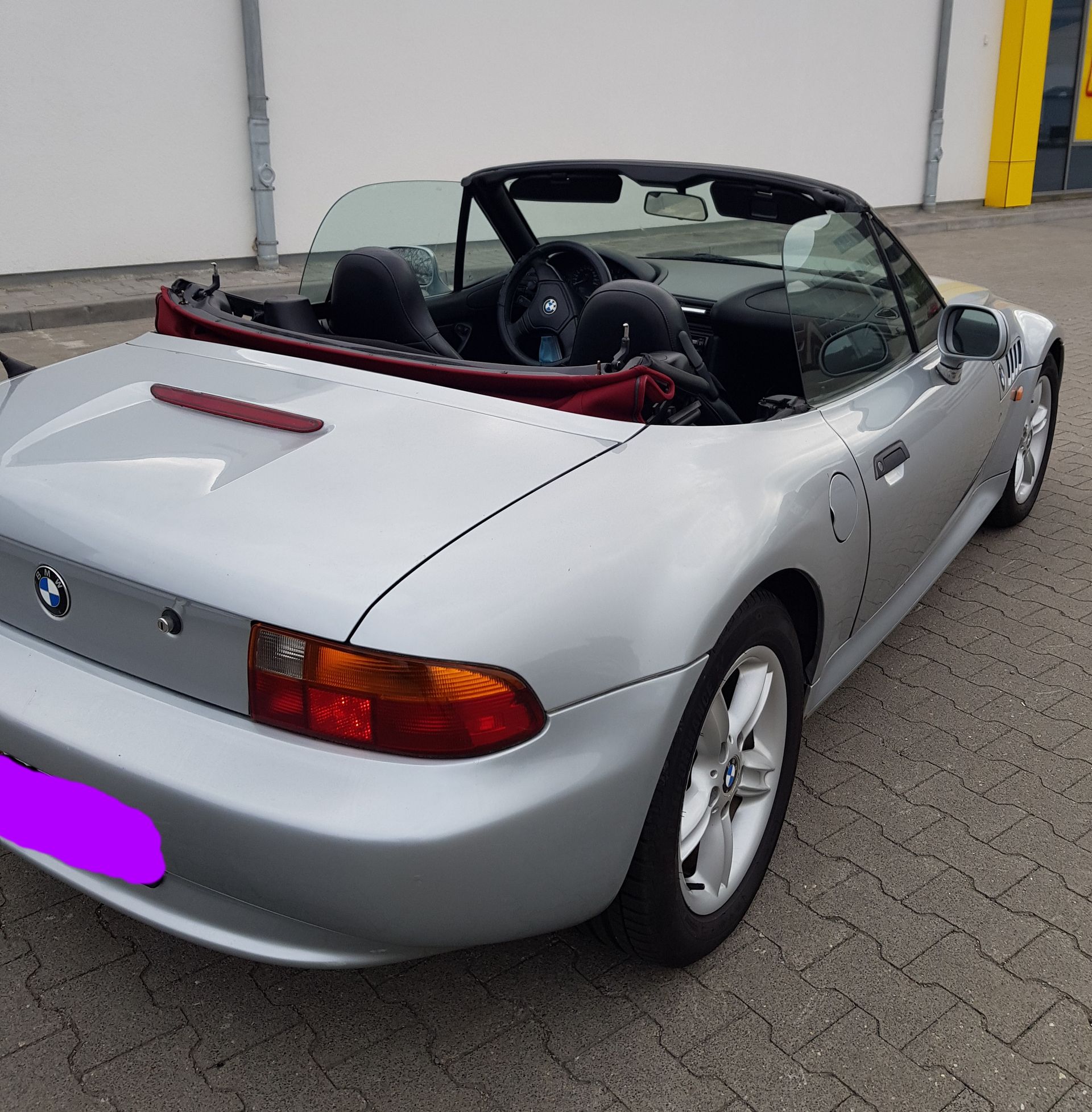 BMW Z3 Roadster Cabrio Silber Baujahr 1999 Beifahrerseite Heck Offen